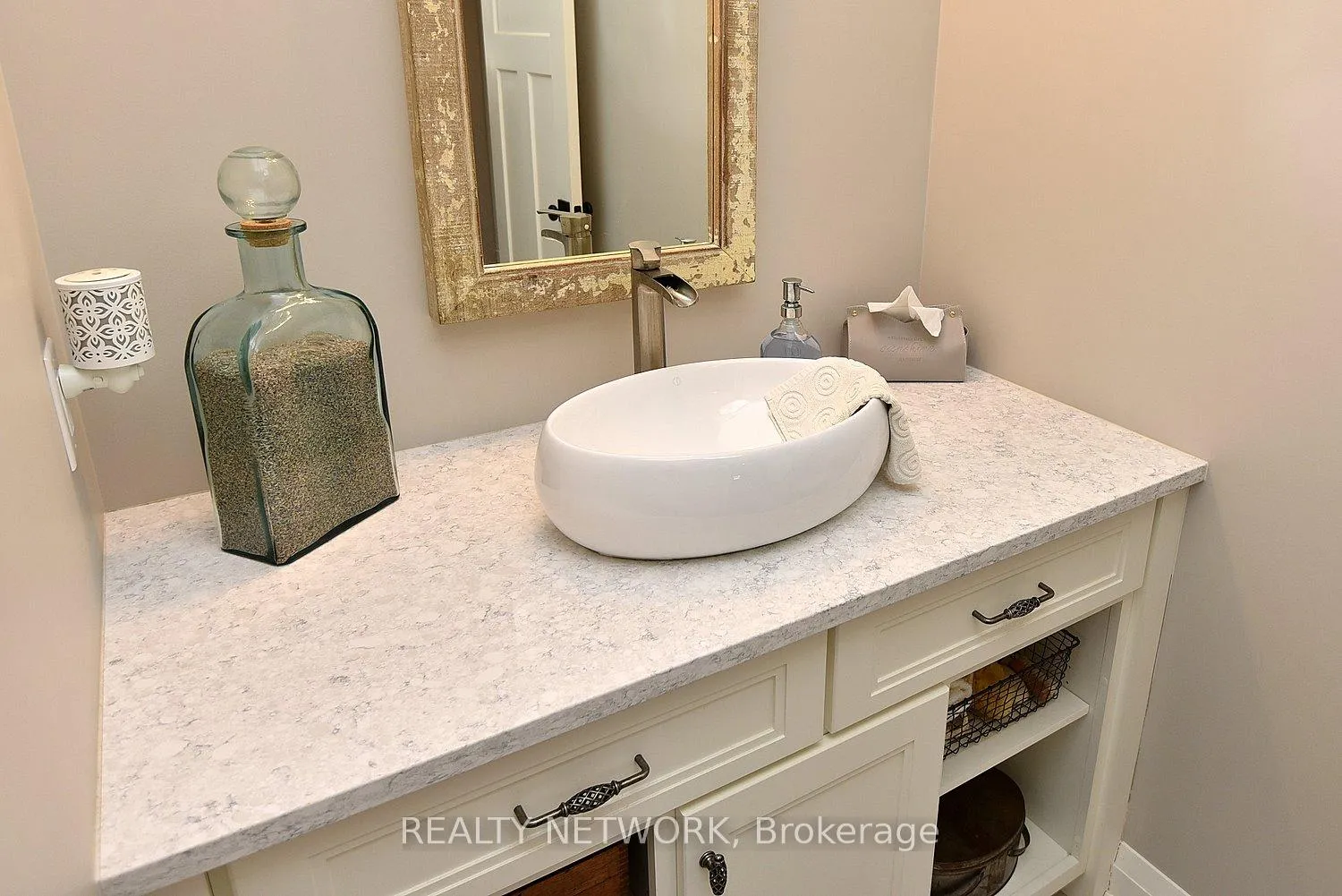 Photo 23 of 26 Corbett Avenue, St. Catharines, Port Dalhousie — HOMEH
