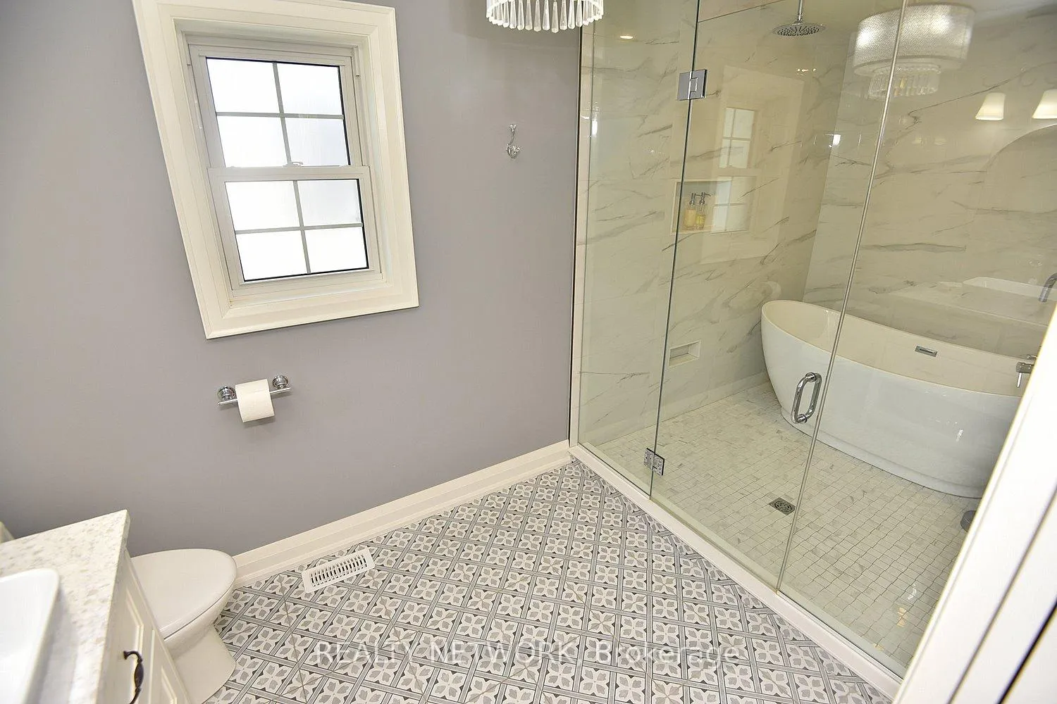 Photo 35 of 26 Corbett Avenue, St. Catharines, Port Dalhousie — HOMEH
