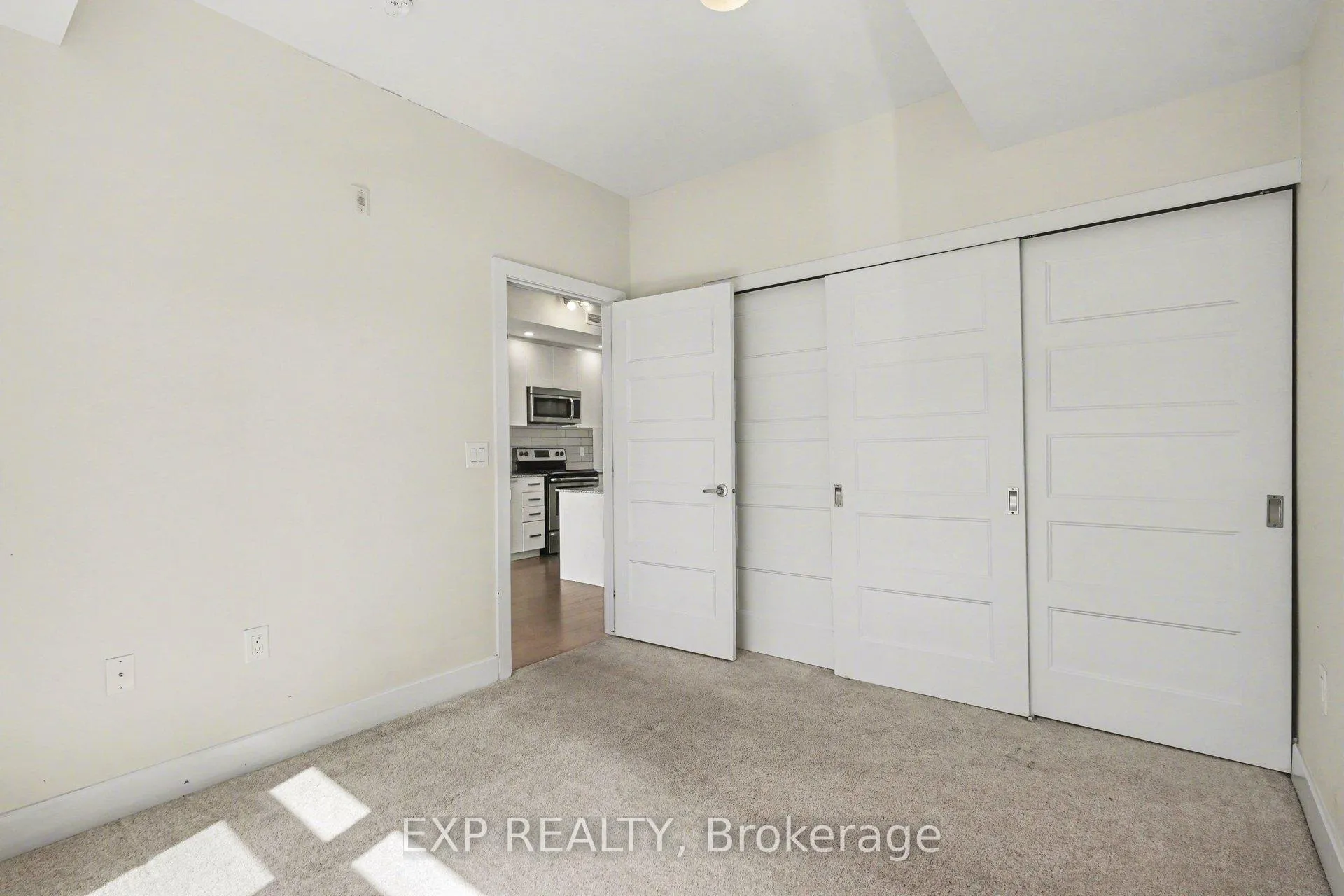Photo 11 of Unit 110, 2785 Baseline Road, Ottawa, Redwood Park — HOMEH