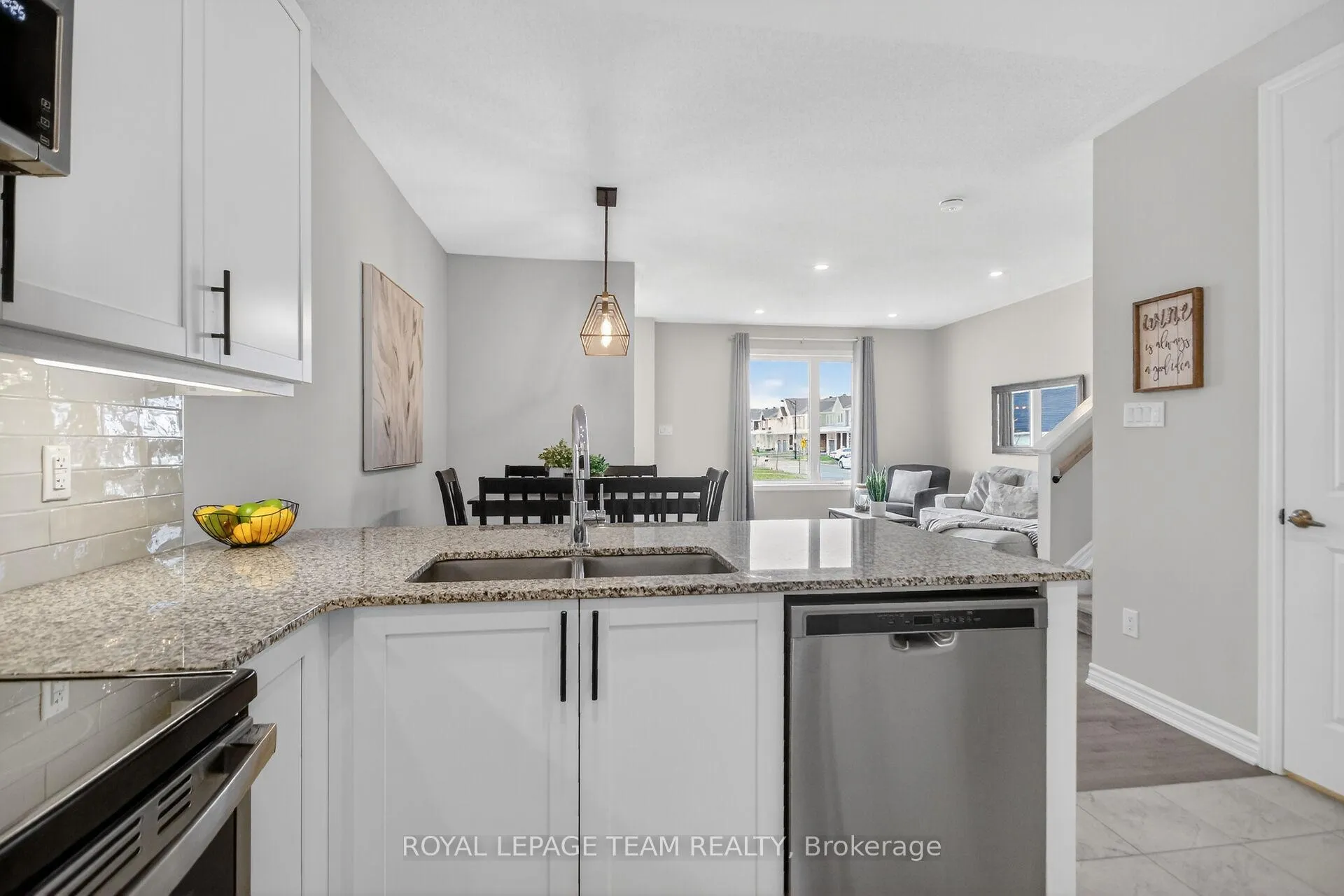 Photo 15 of 802 Bascule Place, Ottawa, Richmond — HOMEH