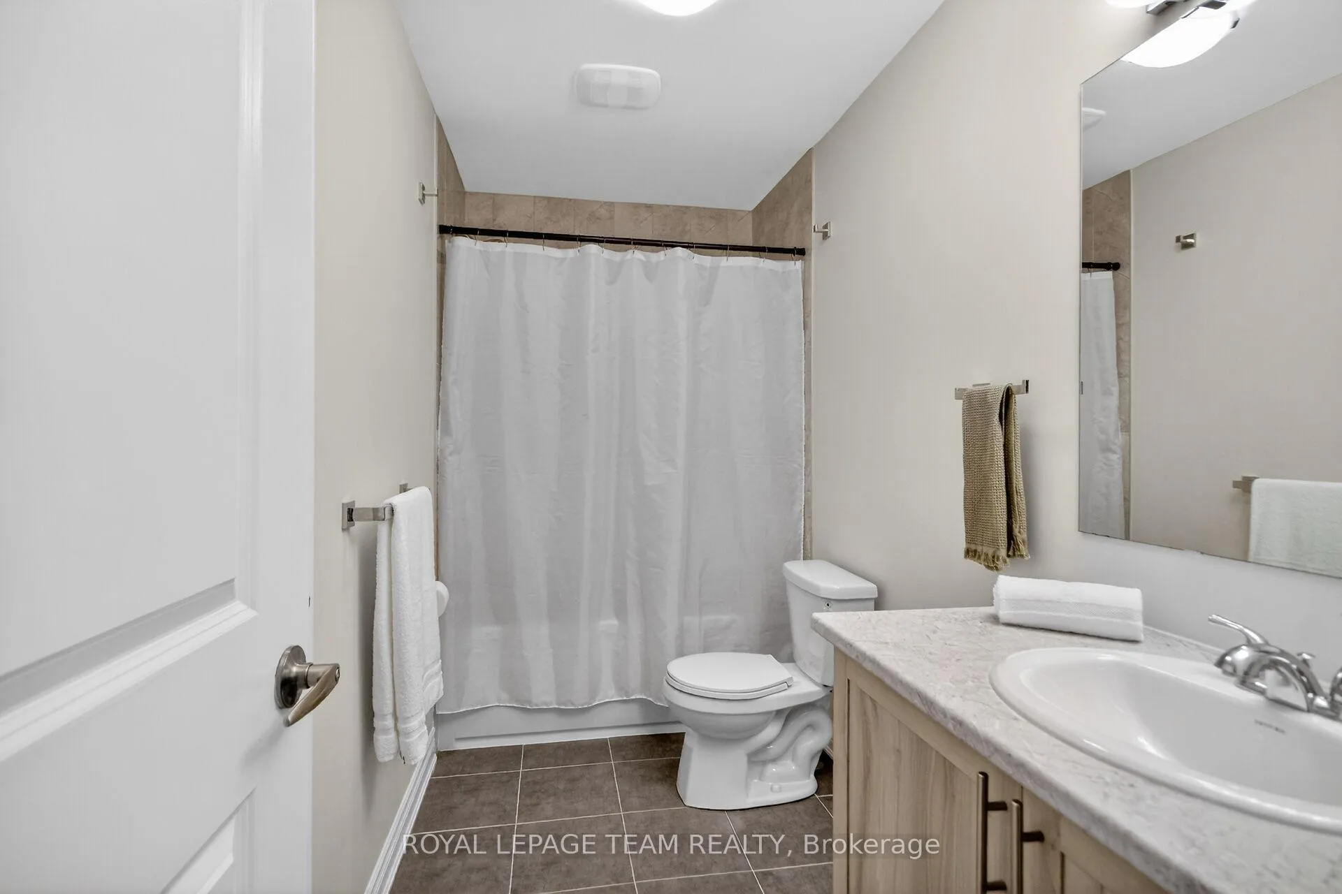 Photo 22 of 802 Bascule Place, Ottawa, Richmond — HOMEH
