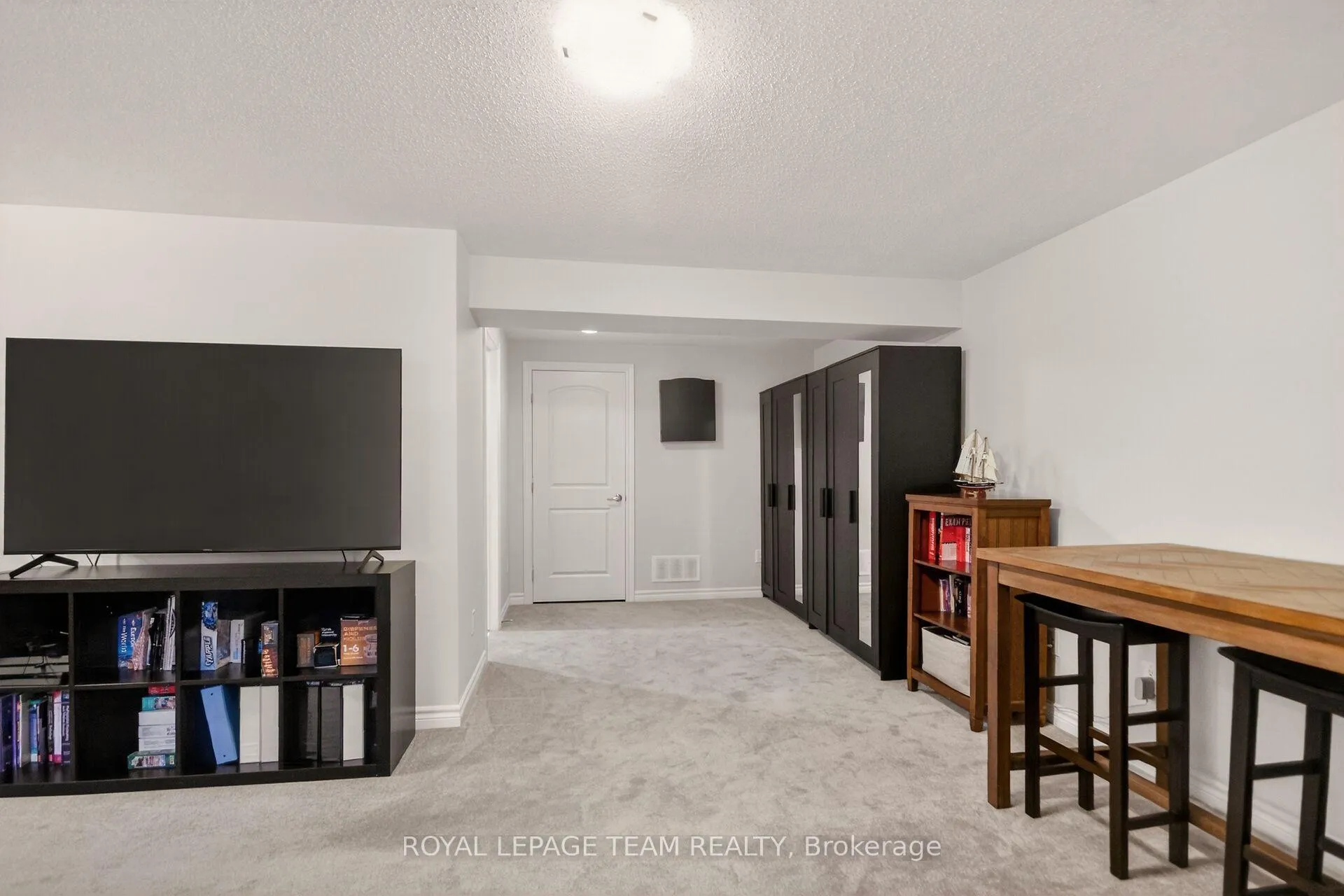 Photo 26 of 802 Bascule Place, Ottawa, Richmond — HOMEH