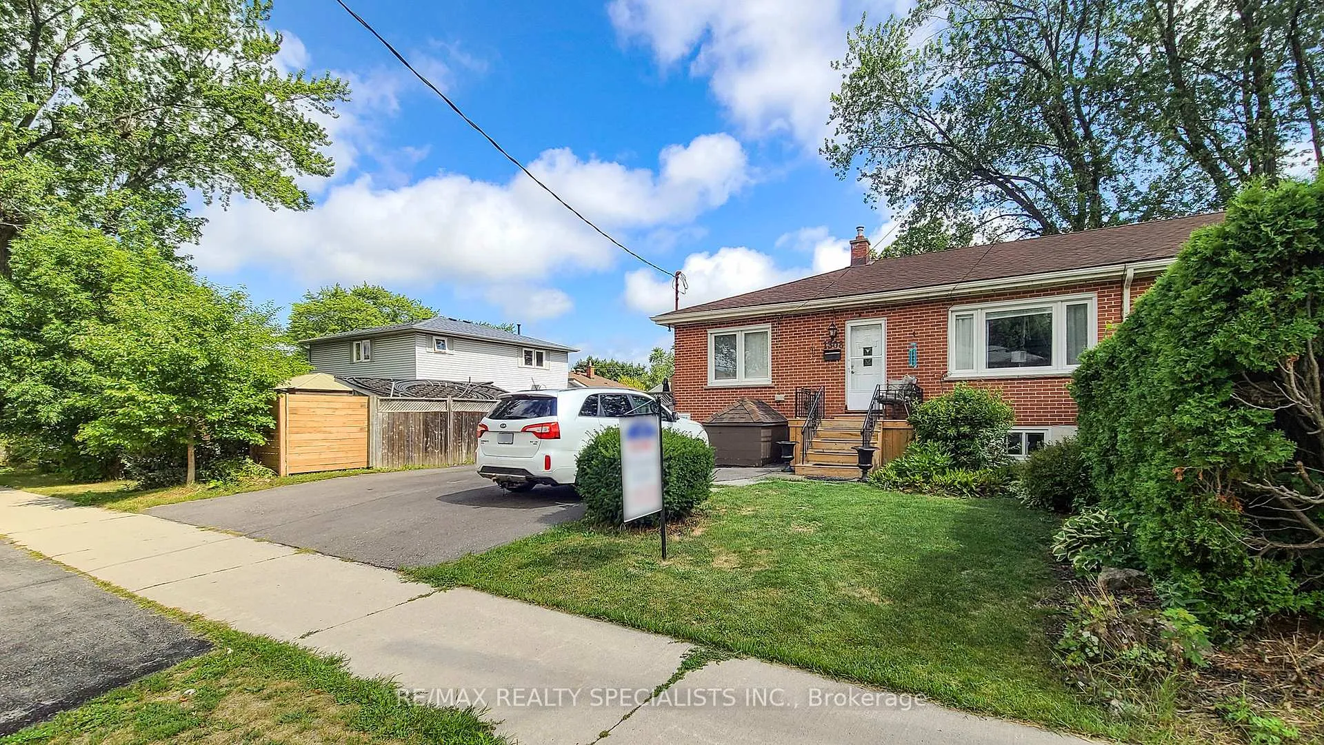 Photo of 1306-08 Leighland Road