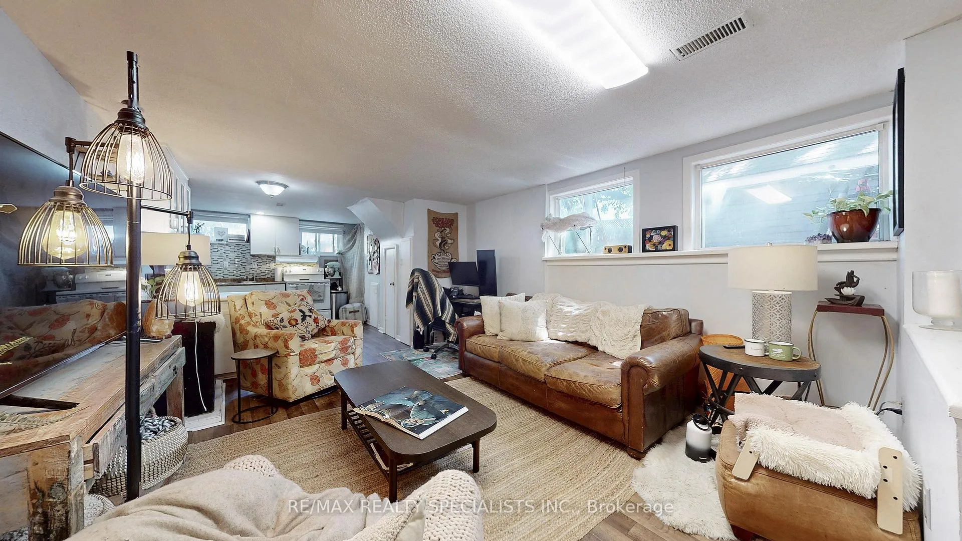 Photo 9 of 1306-08 Leighland Road, Burlington, Freeman — HOMEH