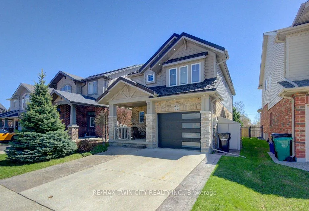 Photo 2 of 11 Frey Crescent, Kitchener, Larentian West — HOMEH