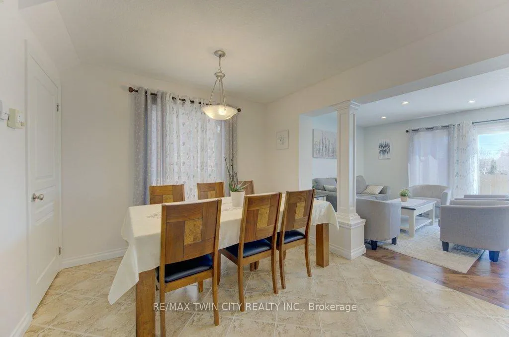 Photo 14 of 11 Frey Crescent, Kitchener, Larentian West — HOMEH