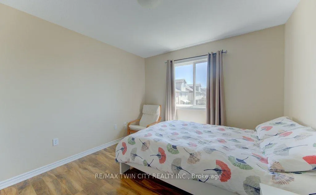 Photo 25 of 11 Frey Crescent, Kitchener, Larentian West — HOMEH
