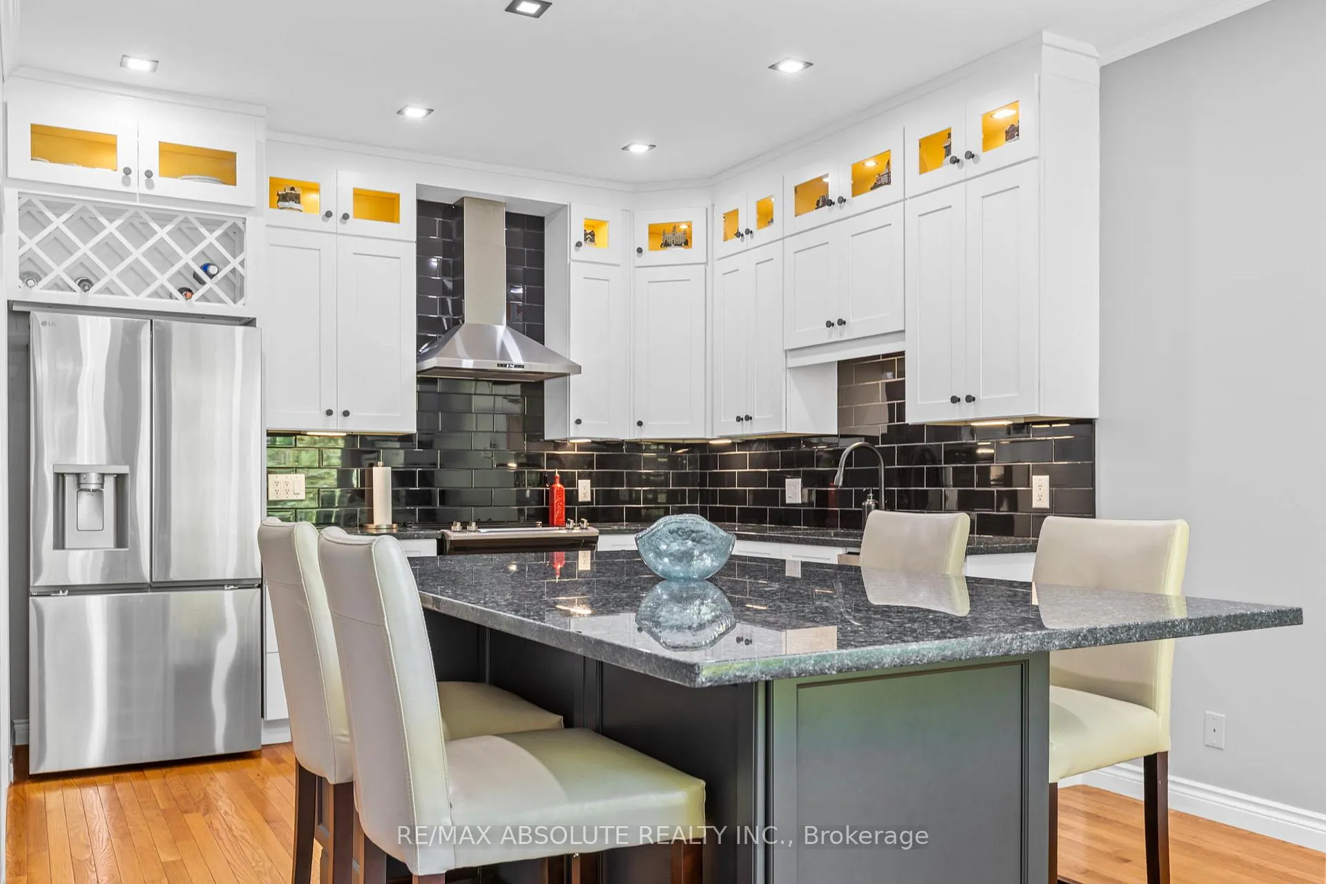 Photo 21 of 52 Stonecroft Terrace, Ottawa, Kanata - Kanata Lakes/Heritage Hills — HOMEH