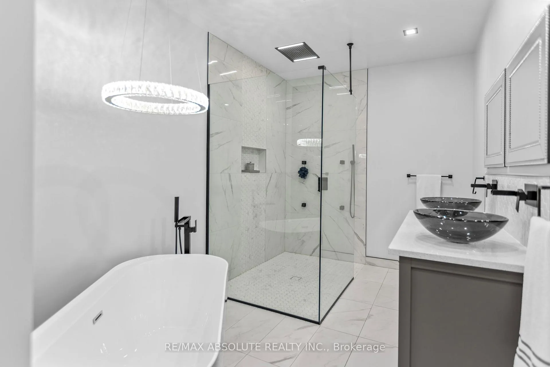 Photo 26 of 52 Stonecroft Terrace, Ottawa, Kanata - Kanata Lakes/Heritage Hills — HOMEH