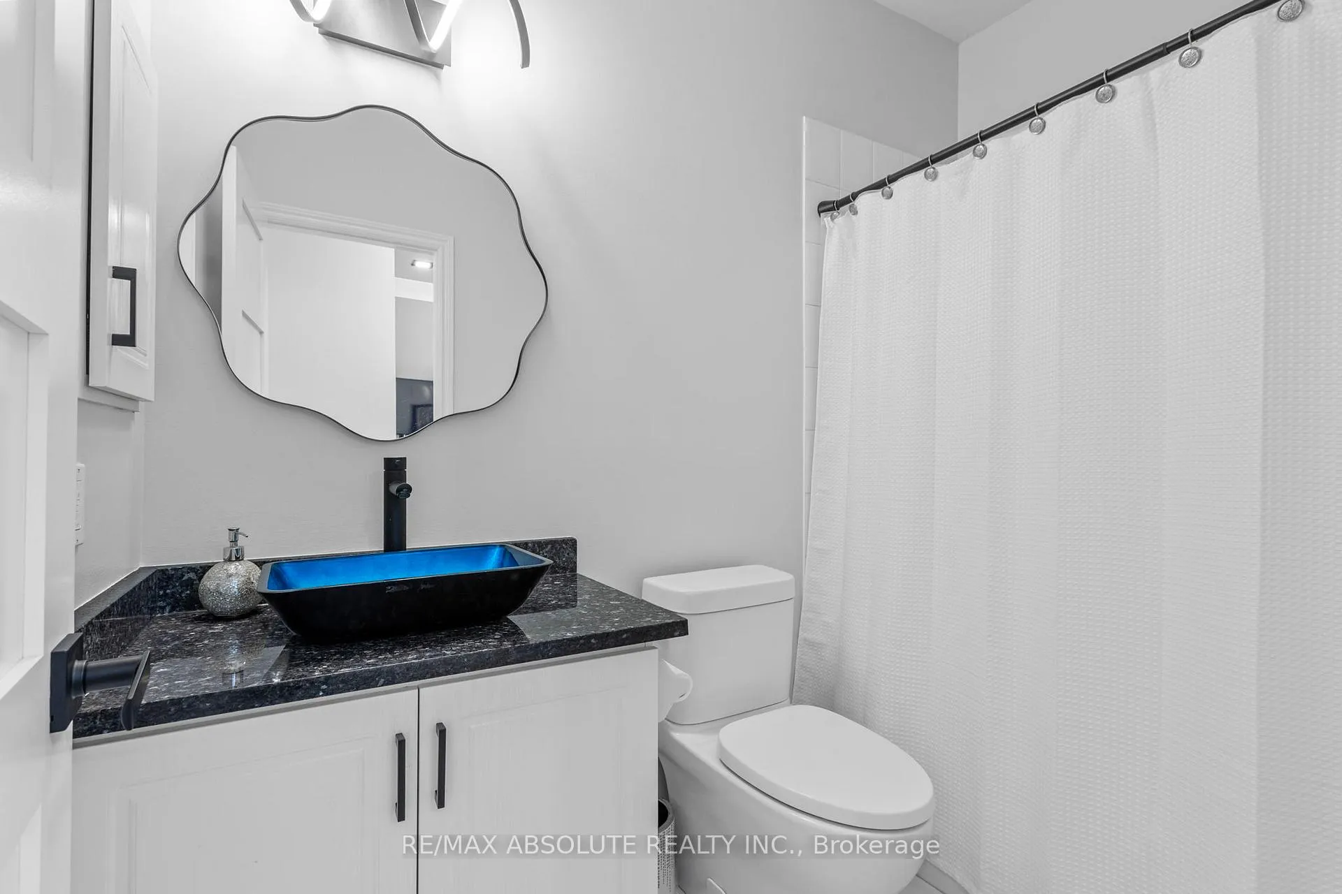 Photo 30 of 52 Stonecroft Terrace, Ottawa, Kanata - Kanata Lakes/Heritage Hills — HOMEH