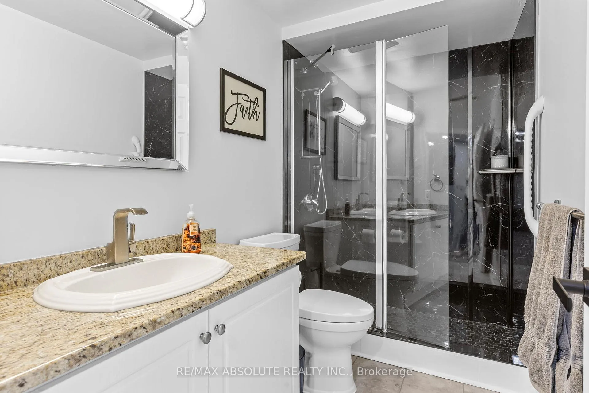 Photo 38 of 52 Stonecroft Terrace, Ottawa, Kanata - Kanata Lakes/Heritage Hills — HOMEH