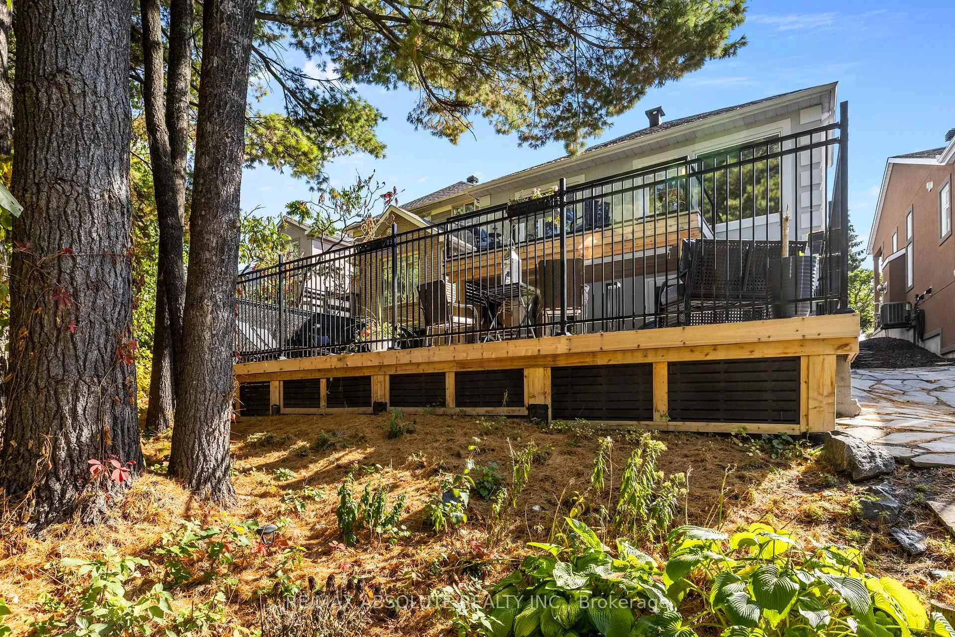 Photo 44 of 52 Stonecroft Terrace, Ottawa, Kanata - Kanata Lakes/Heritage Hills — HOMEH