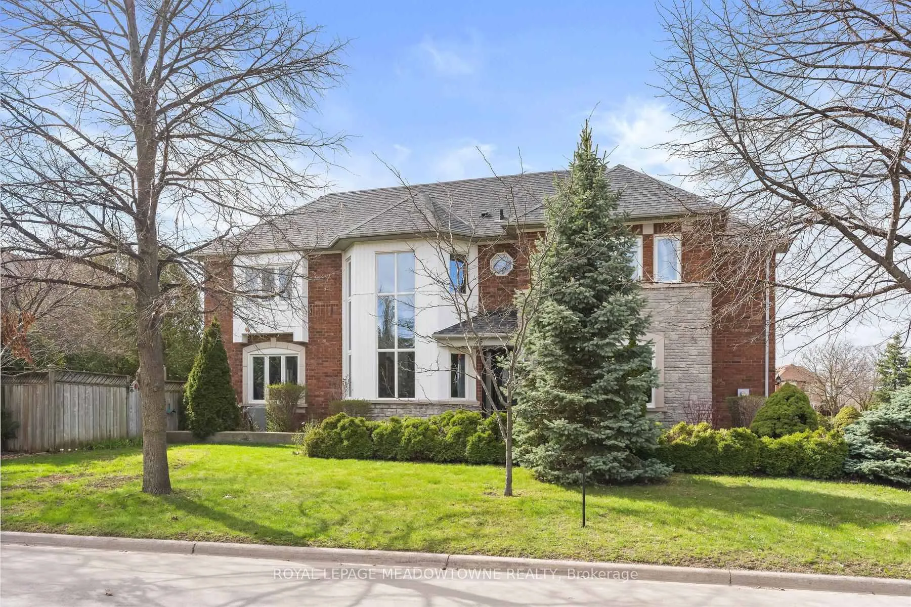 Photo 6 of 55 James Young Drive, Halton Hills, Georgetown — HOMEH