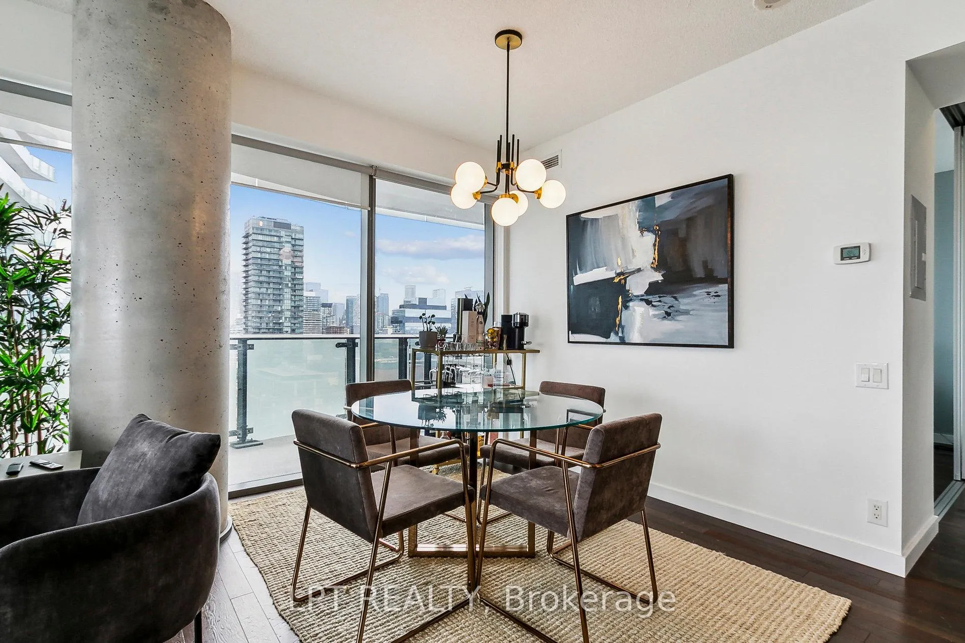 Photo 6 of Unit 1510, 390 Cherry Street, Toronto, Waterfront Communities — HOMEH