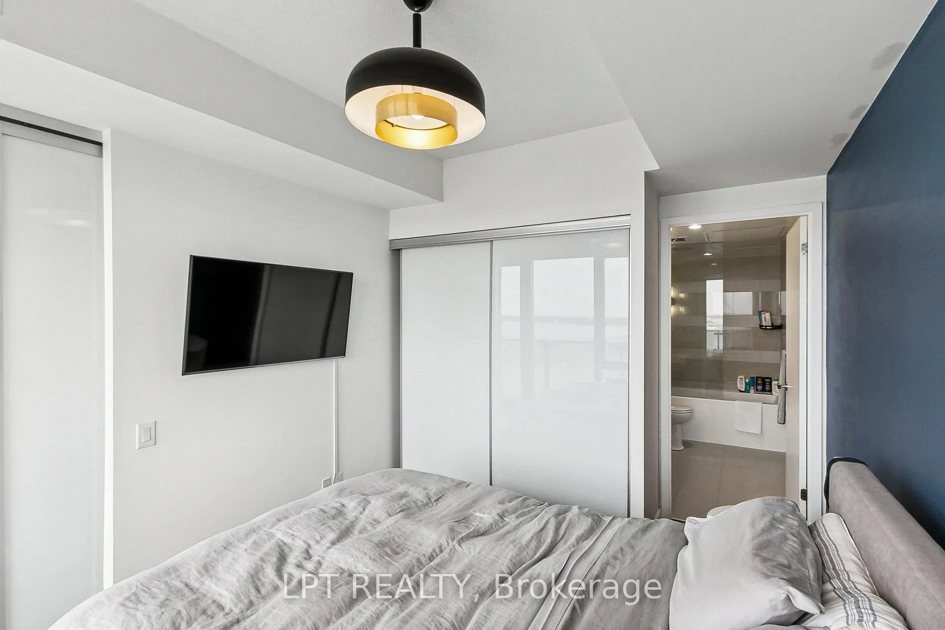 Photo 14 of Unit 1510, 390 Cherry Street, Toronto, Waterfront Communities — HOMEH