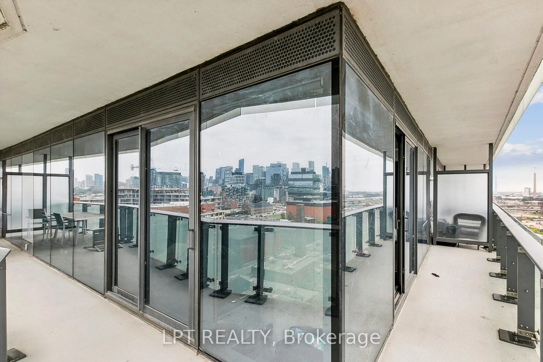 Photo 24 of Unit 1510, 390 Cherry Street, Toronto, Waterfront Communities — HOMEH