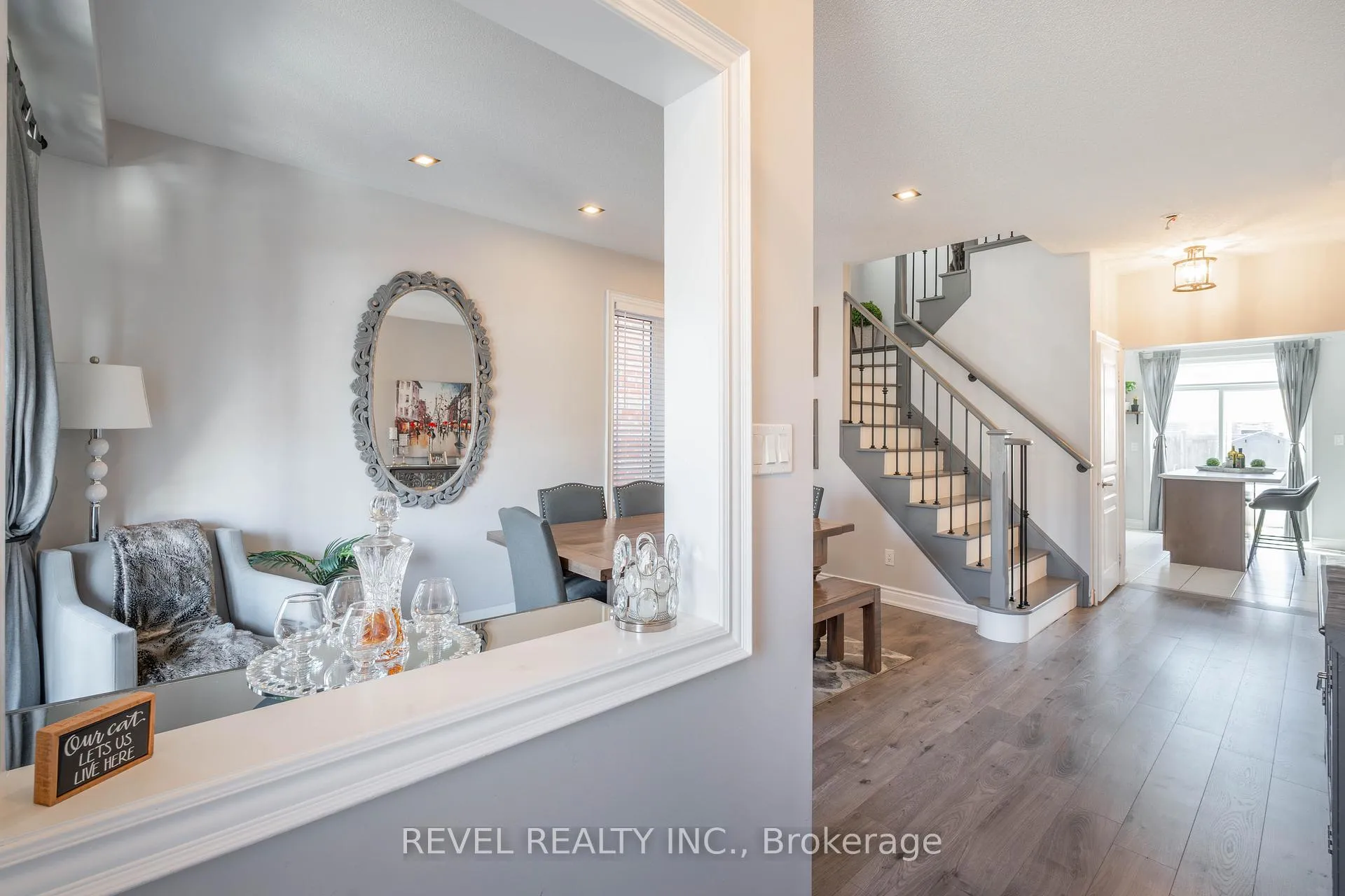Photo 2 of 18 Jackson Drive, New Tecumseth, Tottenham — HOMEH