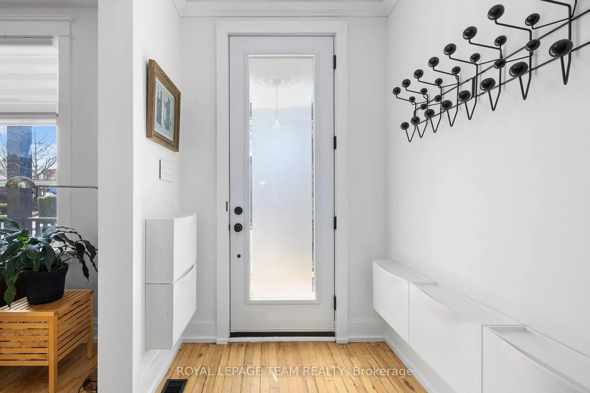 Photo 3 of 45 Springfield Road, Ottawa, Lindenlea — HOMEH