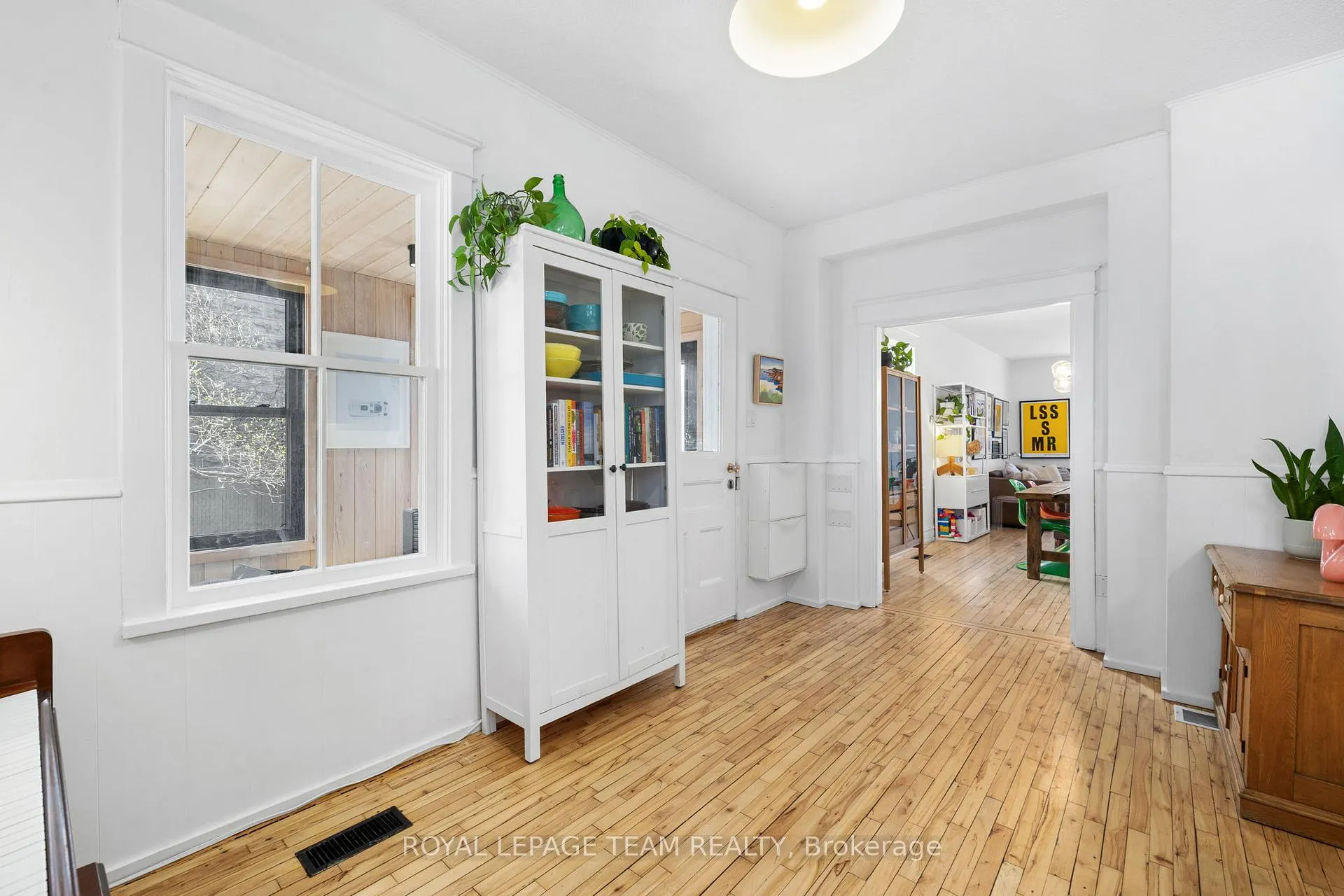 Photo 7 of 45 Springfield Road, Ottawa, Lindenlea — HOMEH