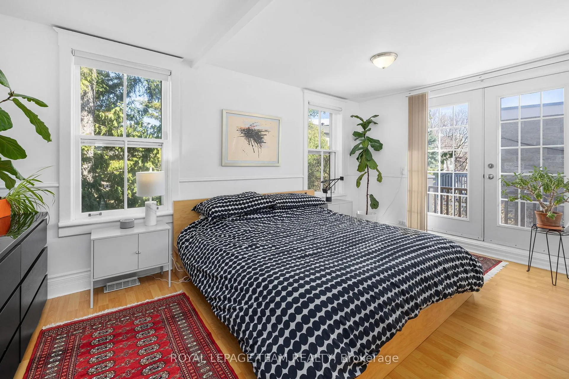 Photo 11 of 45 Springfield Road, Ottawa, Lindenlea — HOMEH