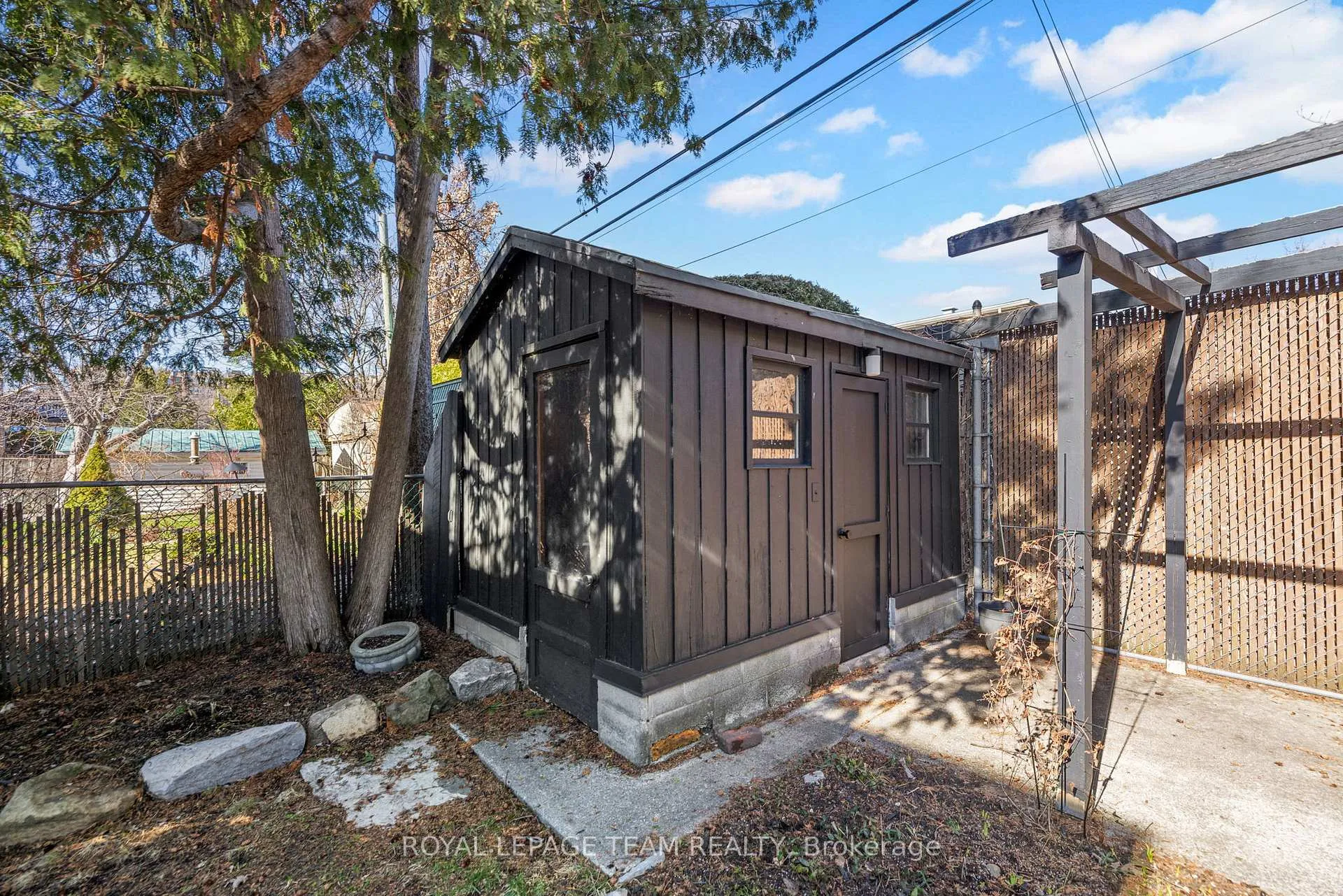 Photo 21 of 45 Springfield Road, Ottawa, Lindenlea — HOMEH