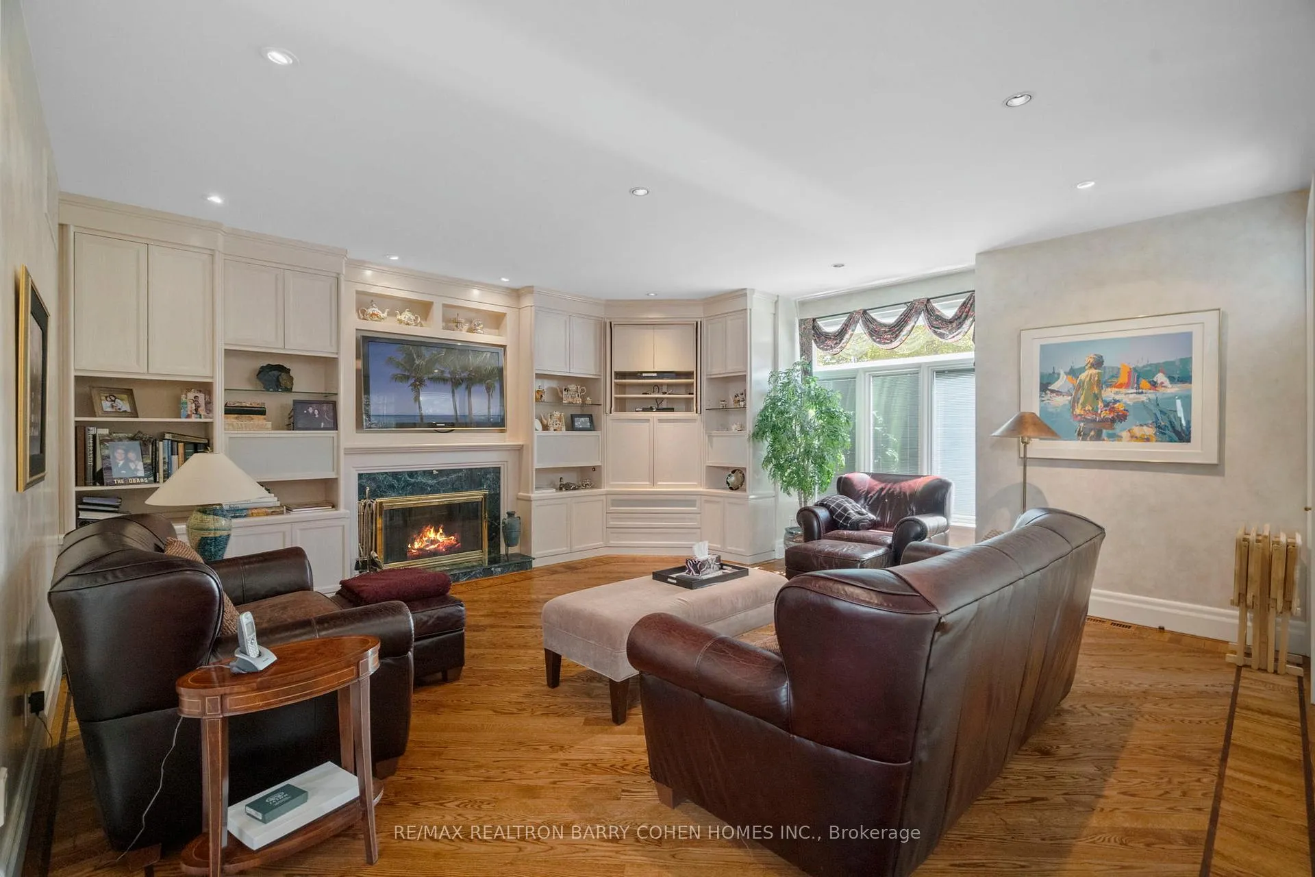 Photo 10 of 19 Vernham Avenue, North York, St. Andrew-Windfields — HOMEH