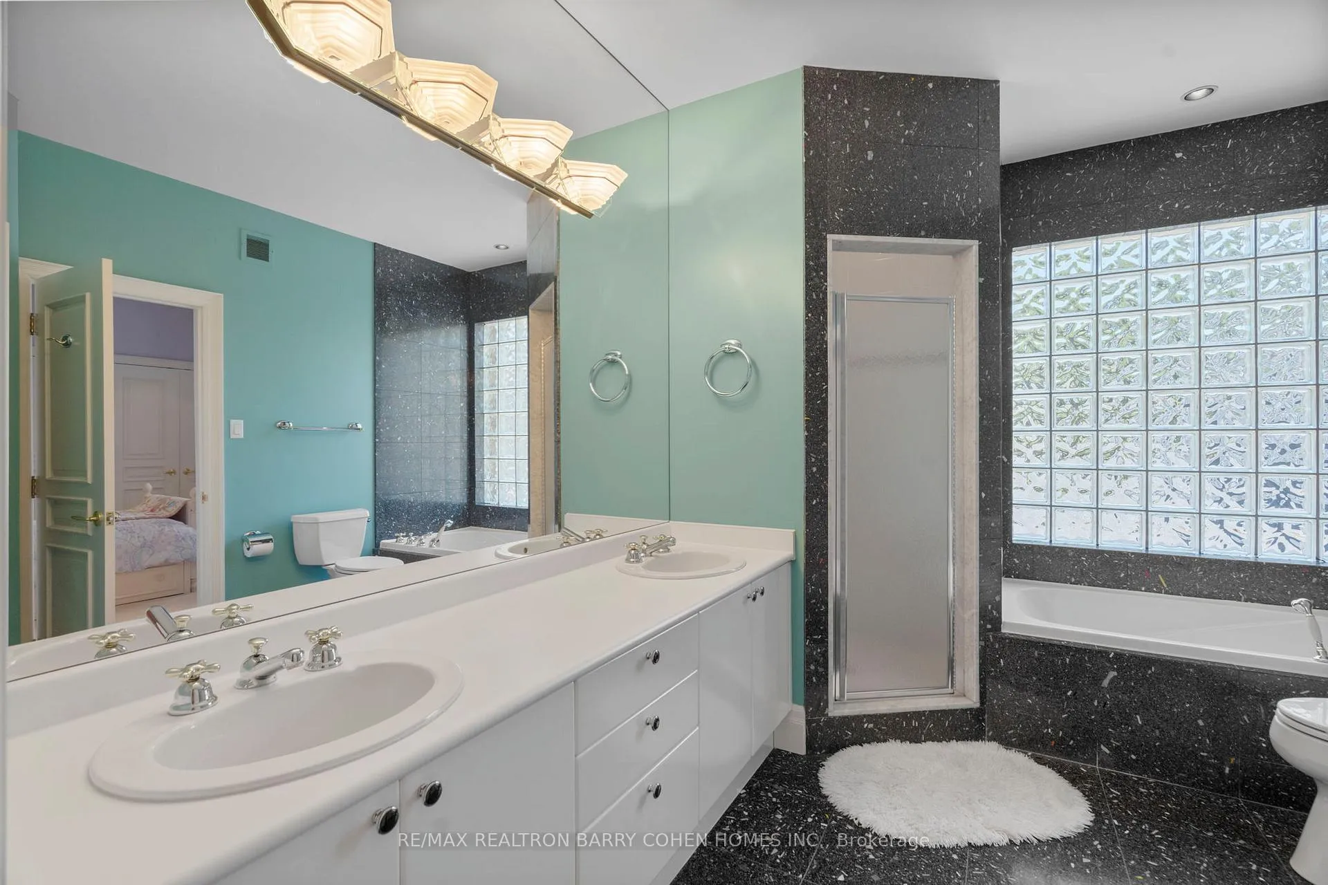 Photo 19 of 19 Vernham Avenue, North York, St. Andrew-Windfields — HOMEH