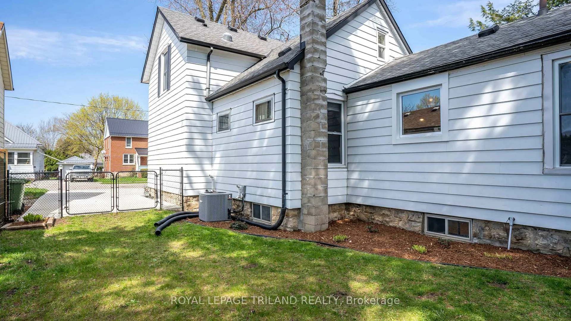 Photo 43 of 85 Maple Street, St. Thomas — HOMEH