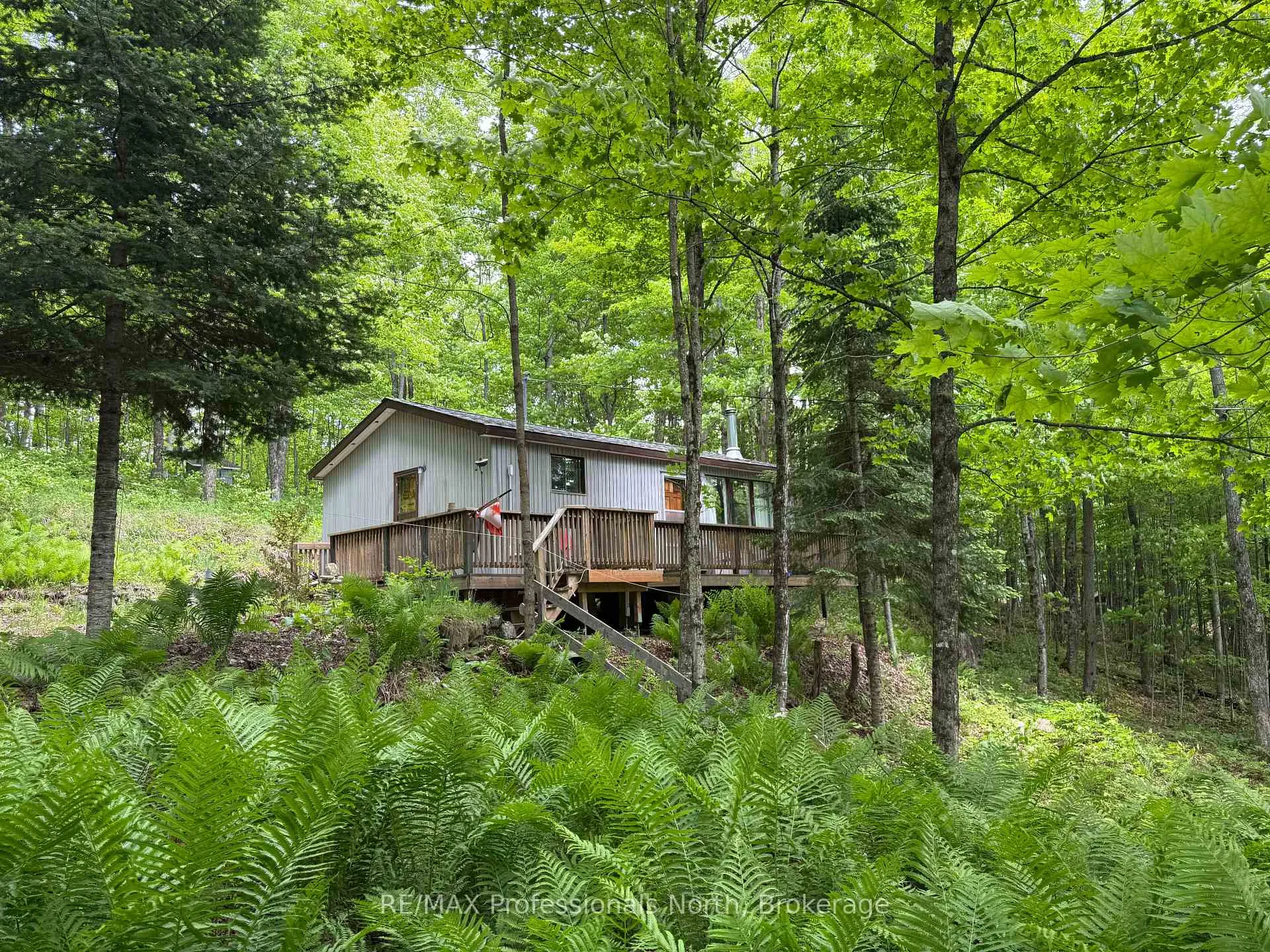 Photo 1 of 1025 Manitou Road, Minden Hills, Lutterworth — HOMEH