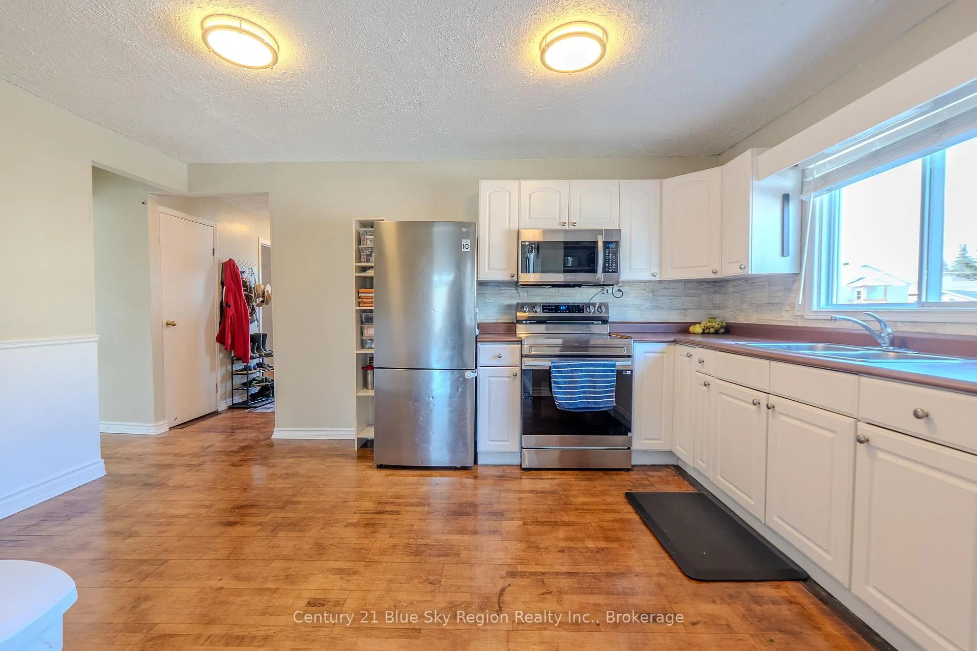 Photo 17 of 203 Hillcrest Avenue, North Bay, Central — HOMEH