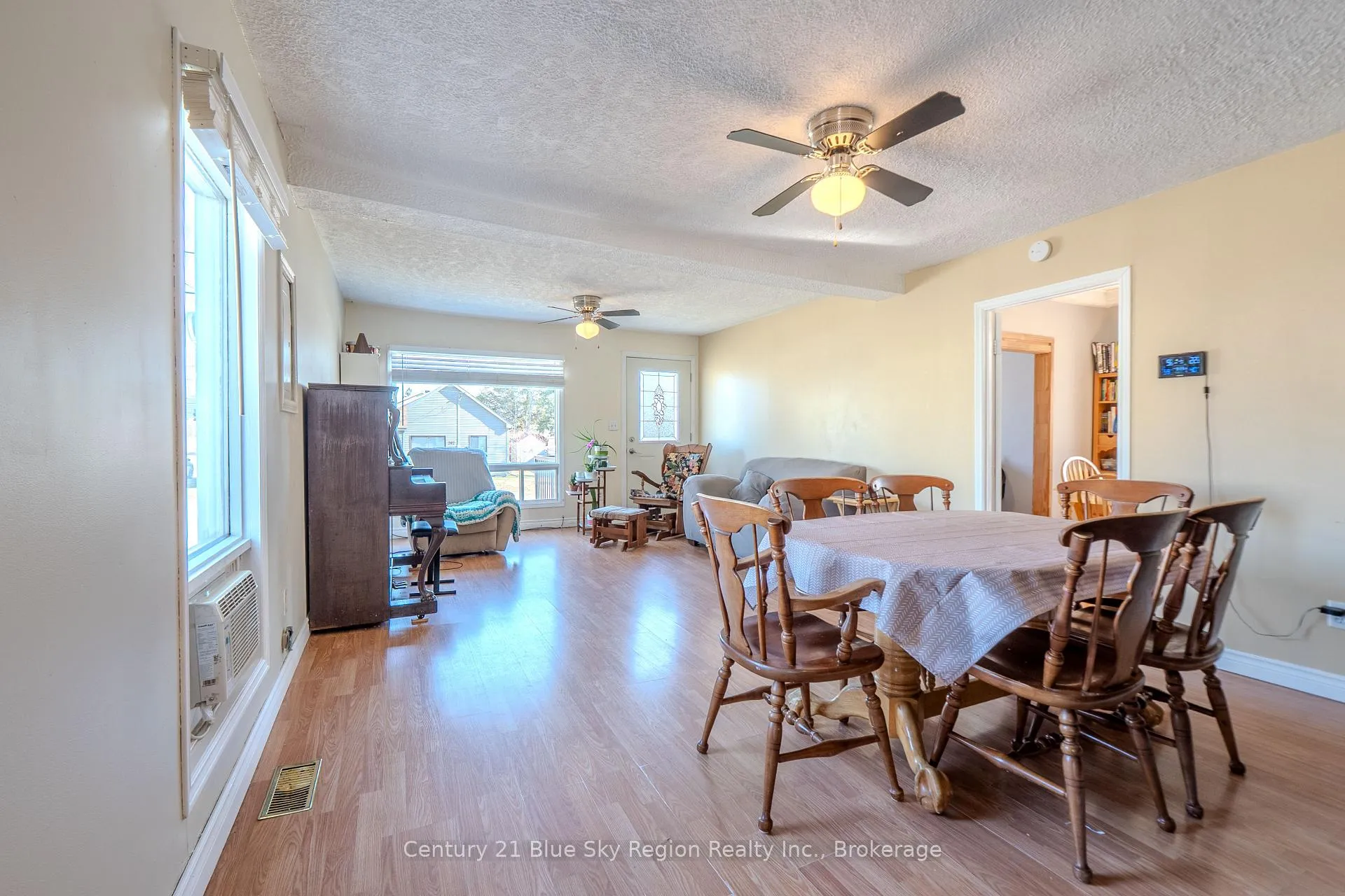 Photo 23 of 203 Hillcrest Avenue, North Bay, Central — HOMEH