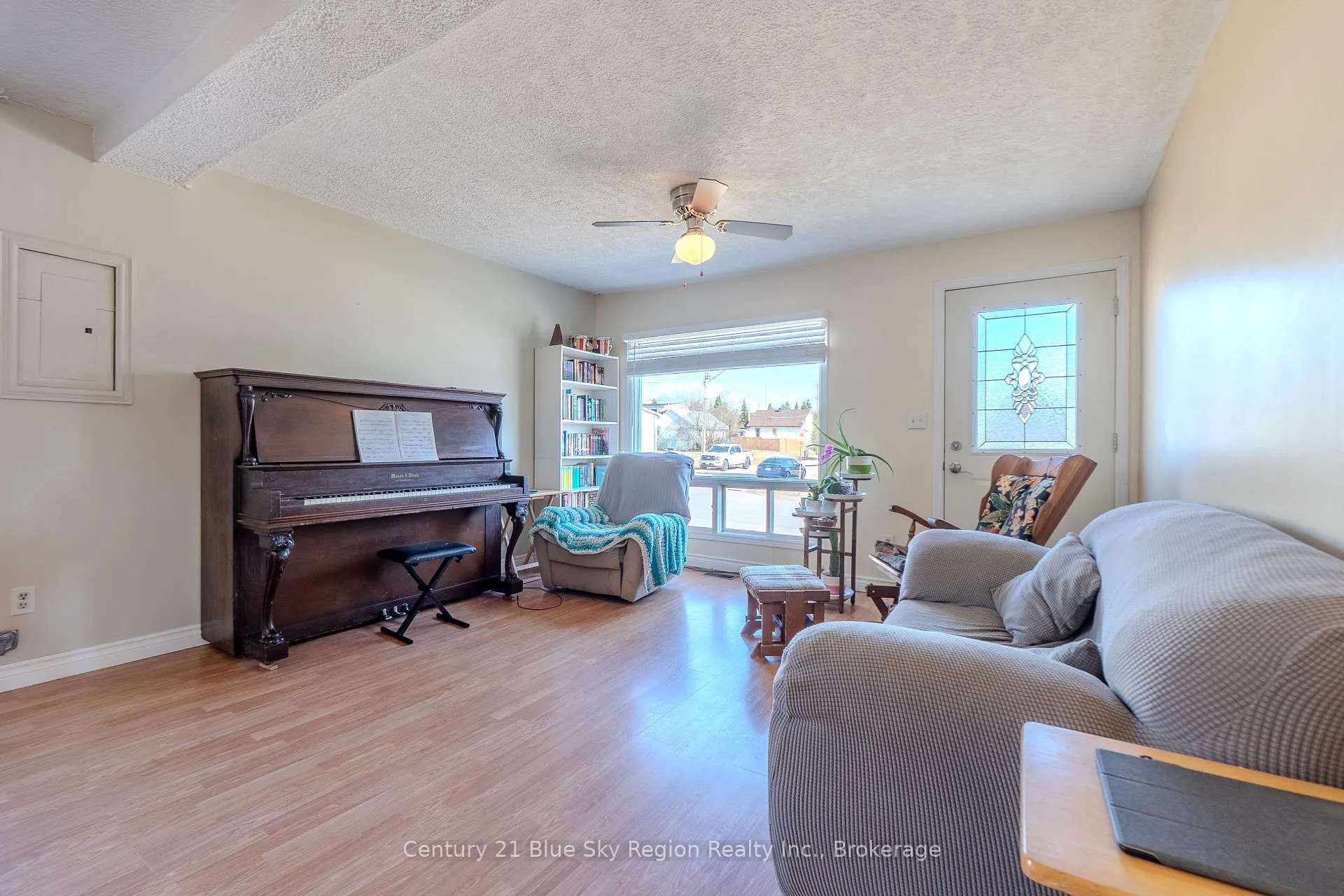 Photo 25 of 203 Hillcrest Avenue, North Bay, Central — HOMEH