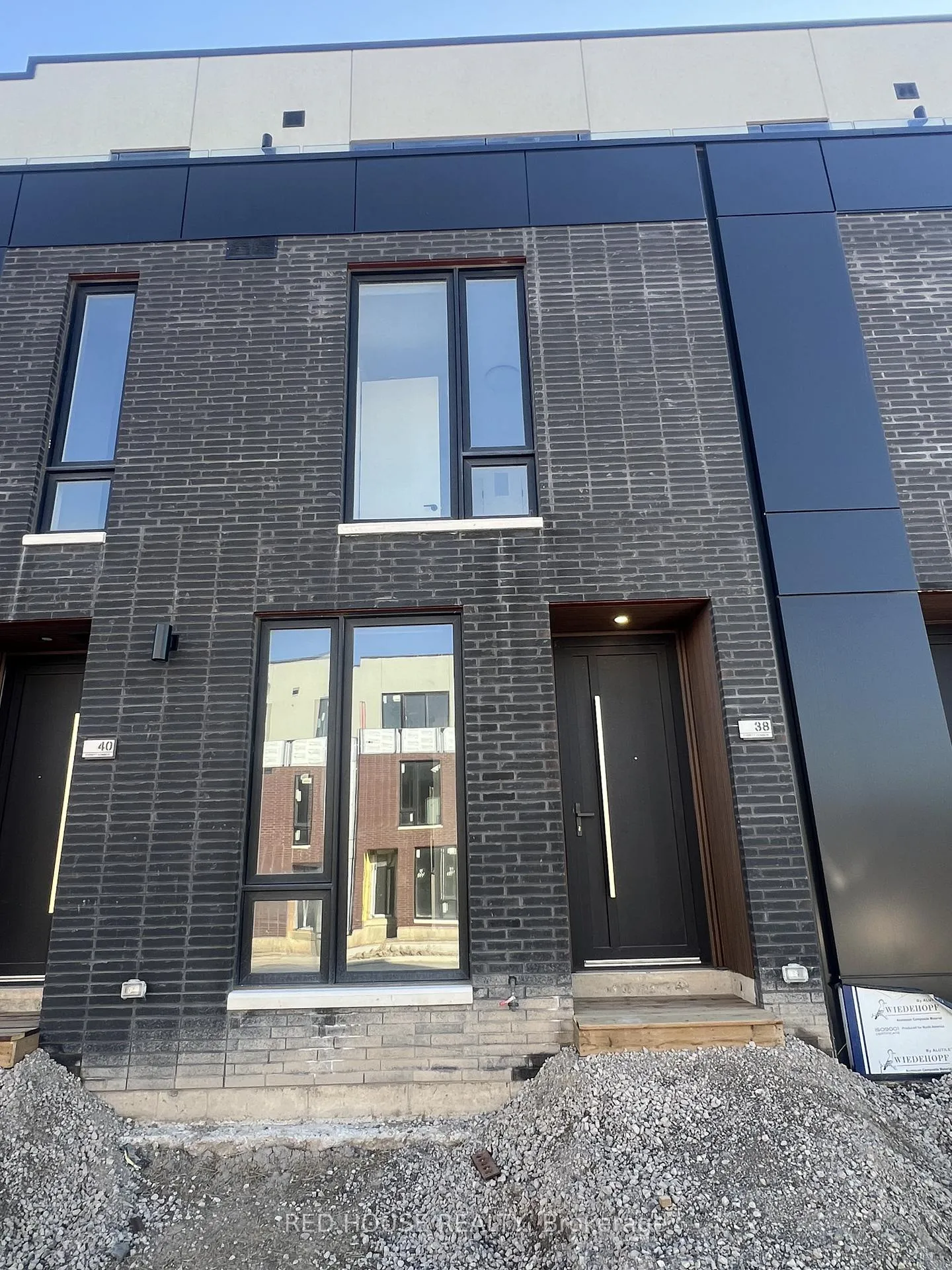 Photo 1 of 38 Everett Common, St. Catharines, Oakdale — HOMEH