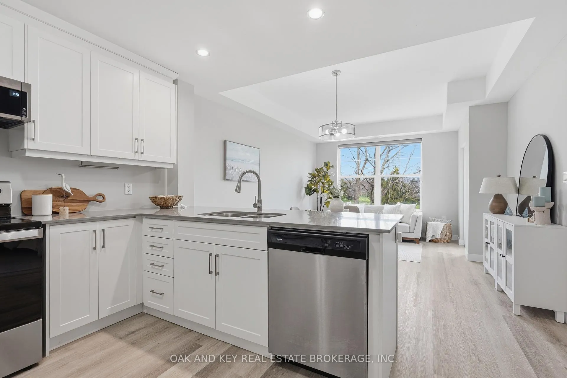 Photo 10 of Unit 203, 100 The Promenade, Southwold, Rural Southwold — HOMEH