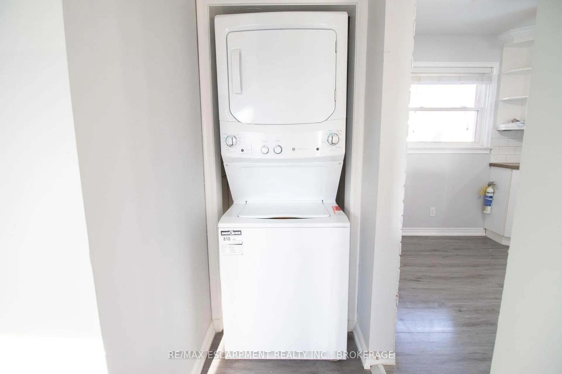 Photo 18 of Unit 1, 98 James Street E, Welland, Dain City — HOMEH