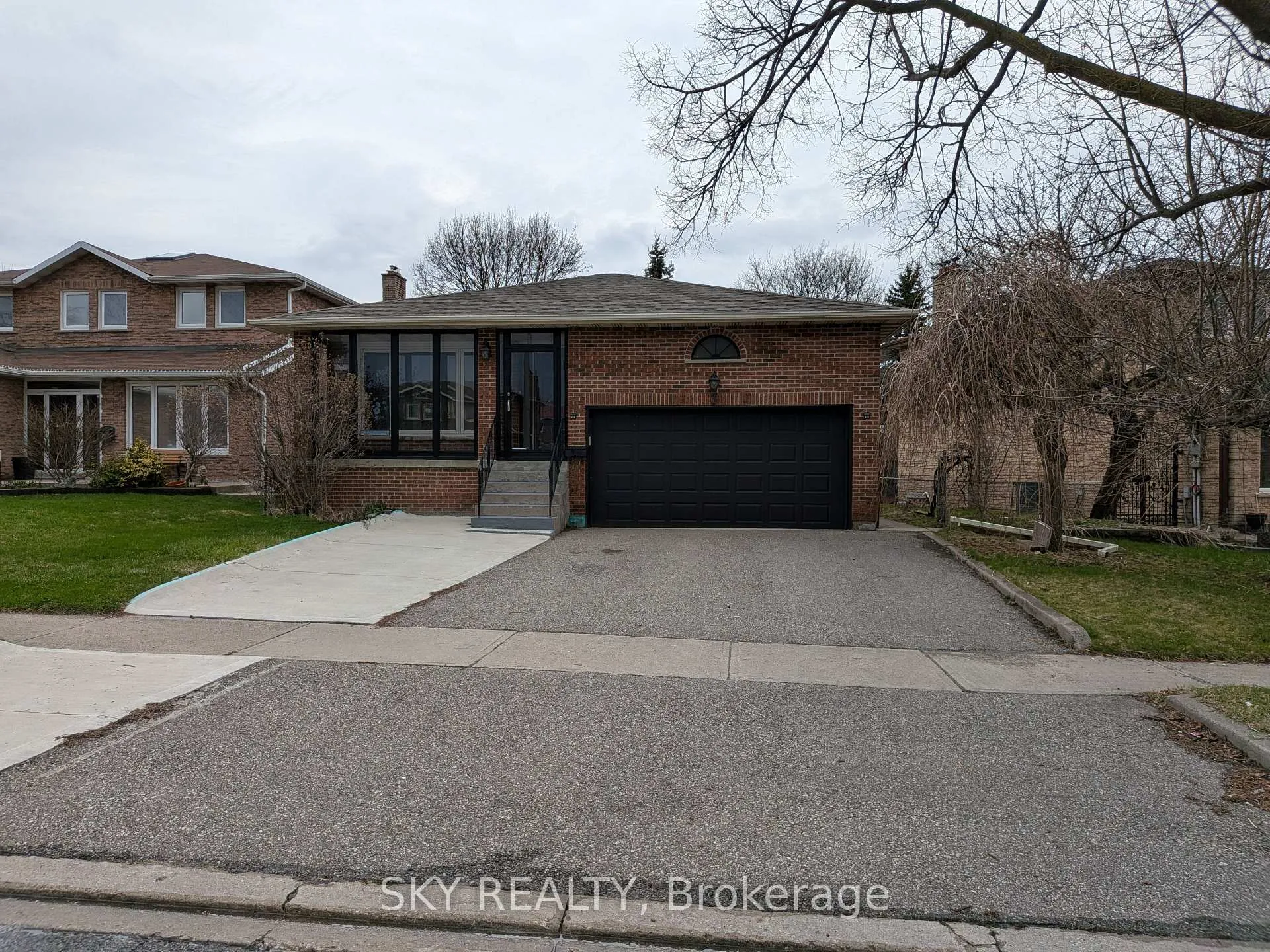 Photo 1 of Unit Upper, 3 Panorama Crescent, Brampton, Northgate — HOMEH