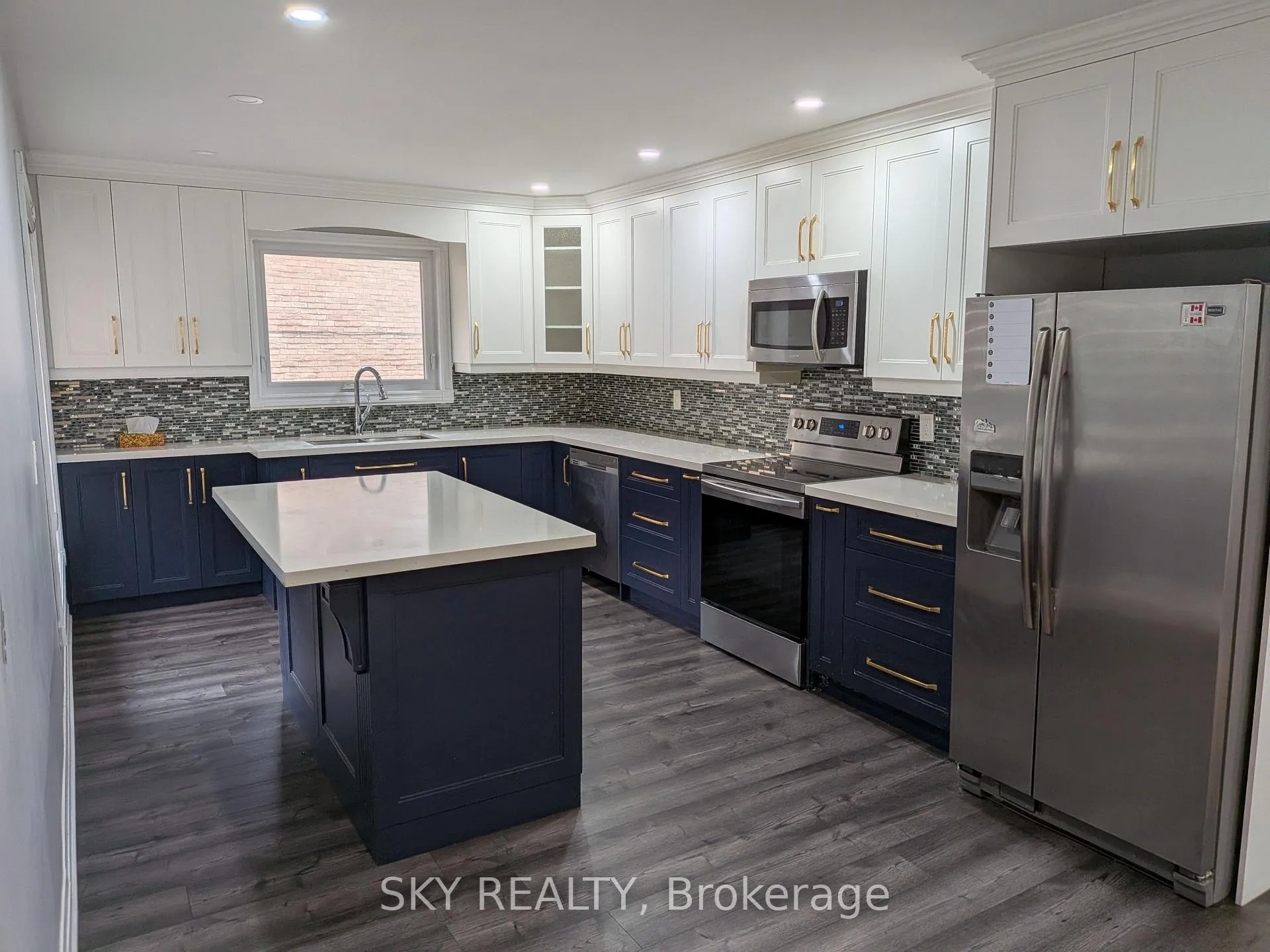 Photo 4 of Unit Upper, 3 Panorama Crescent, Brampton, Northgate — HOMEH
