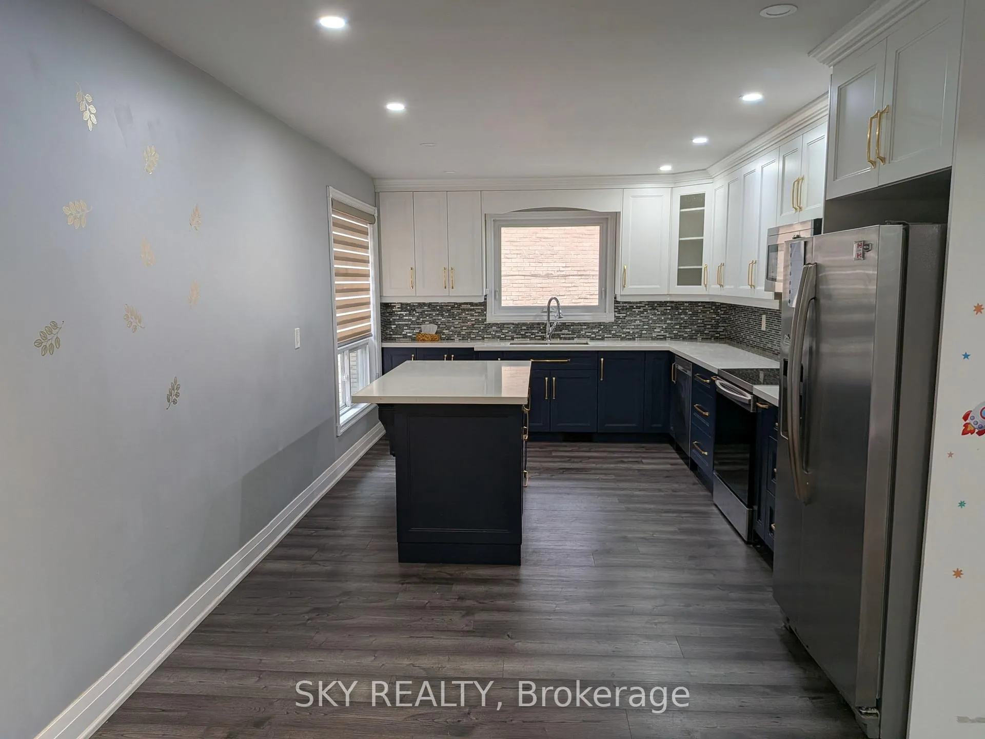 Photo 5 of Unit Upper, 3 Panorama Crescent, Brampton, Northgate — HOMEH