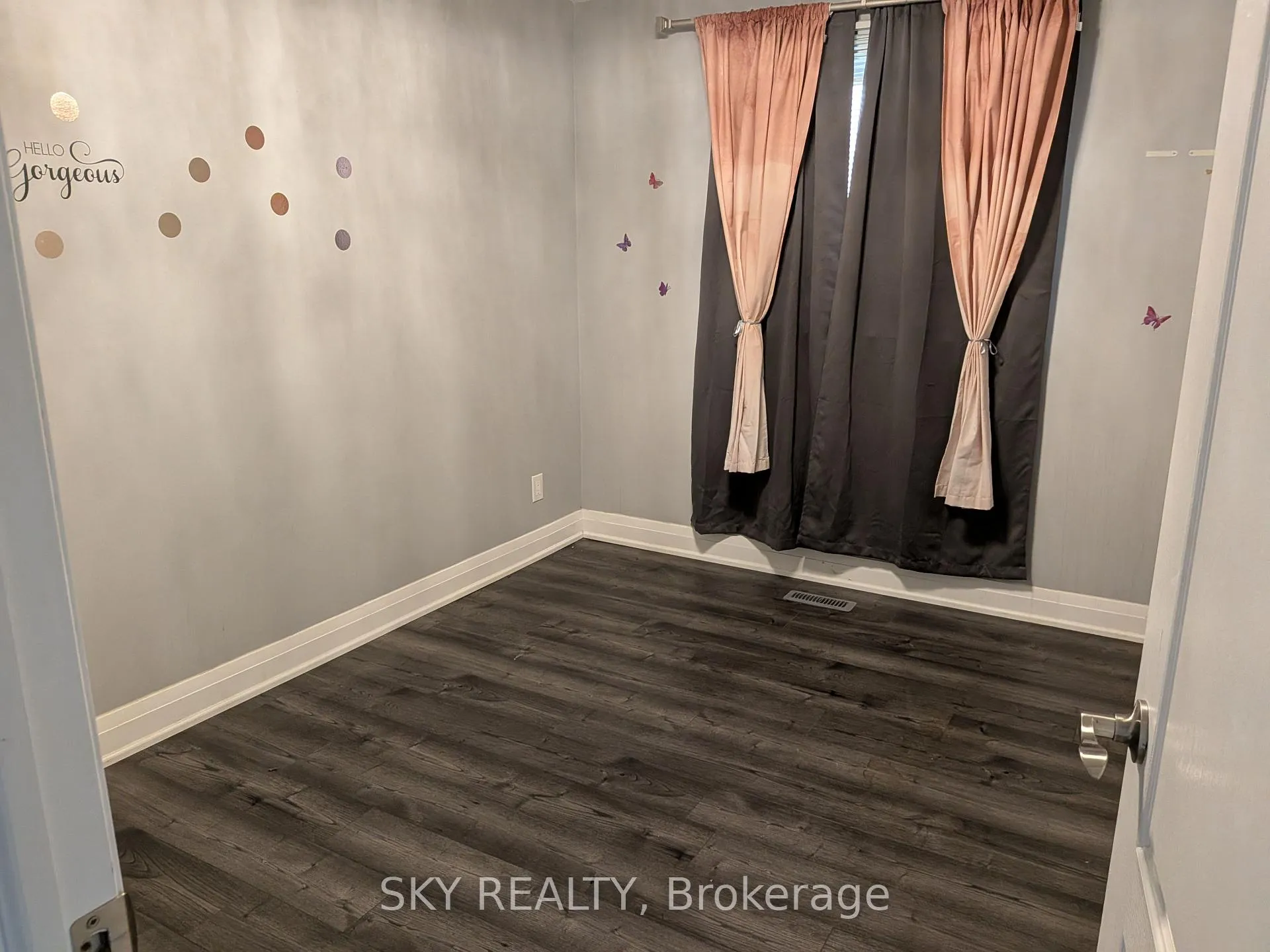 Photo 8 of Unit Upper, 3 Panorama Crescent, Brampton, Northgate — HOMEH