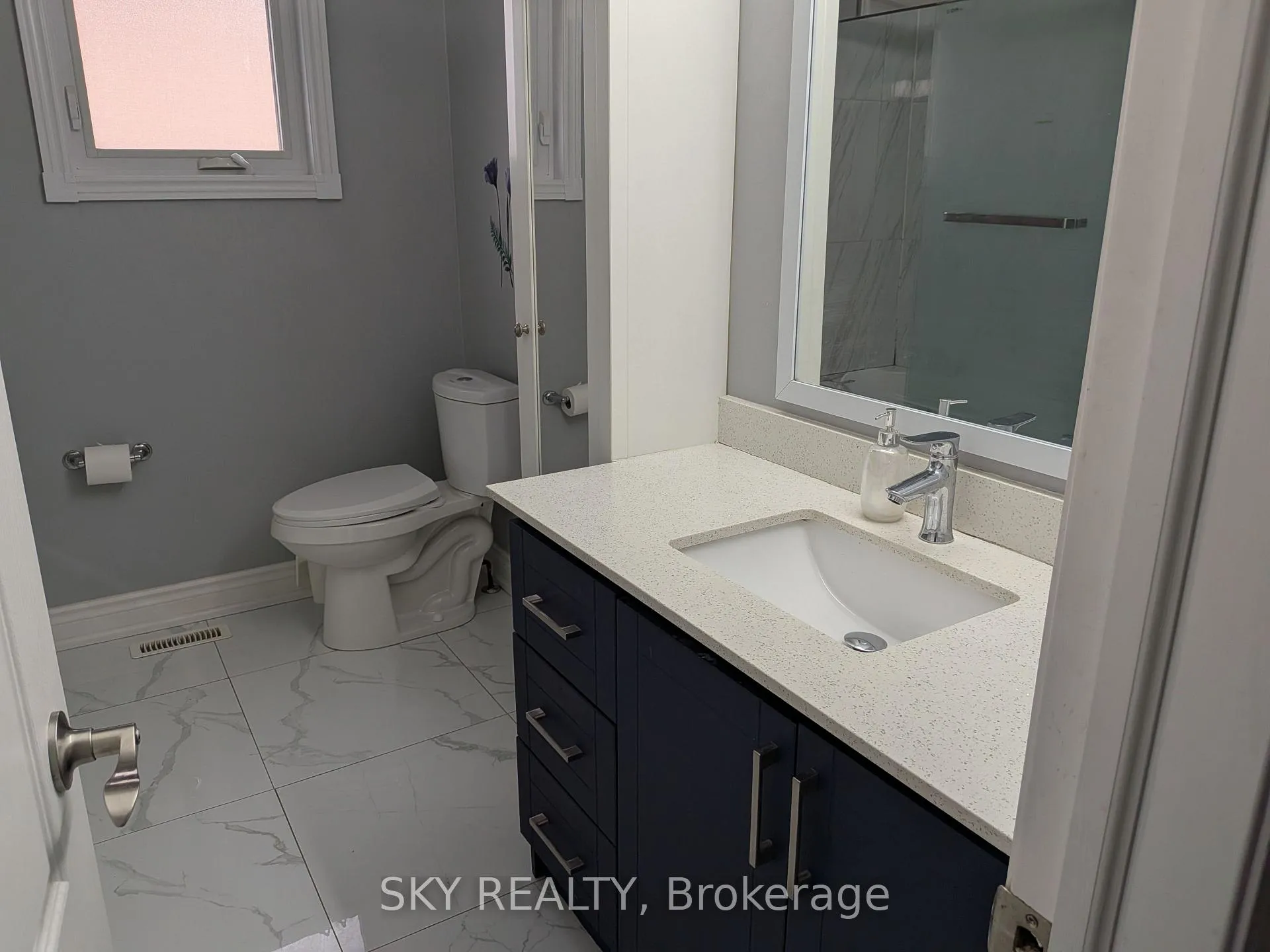 Photo 11 of Unit Upper, 3 Panorama Crescent, Brampton, Northgate — HOMEH