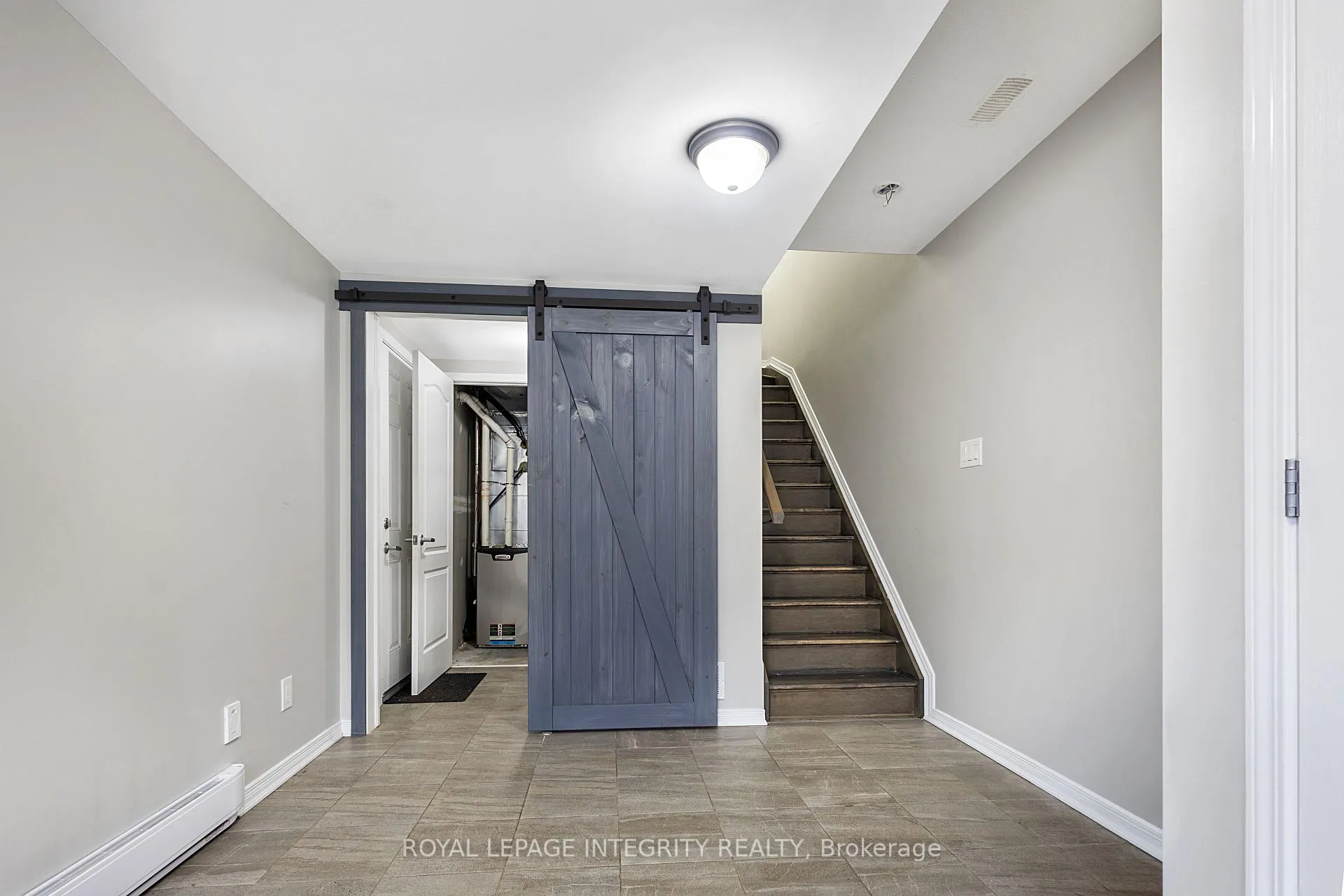 Photo 3 of 863 Element Place, Ottawa, Kanata - Emerald Meadows/Trailwest — HOMEH