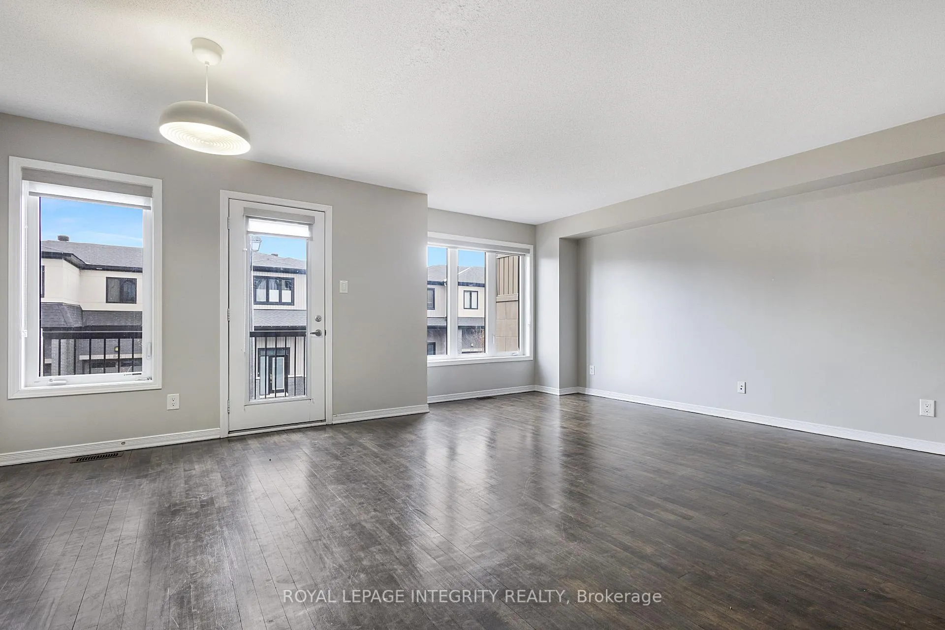 Photo 4 of 863 Element Place, Ottawa, Kanata - Emerald Meadows/Trailwest — HOMEH