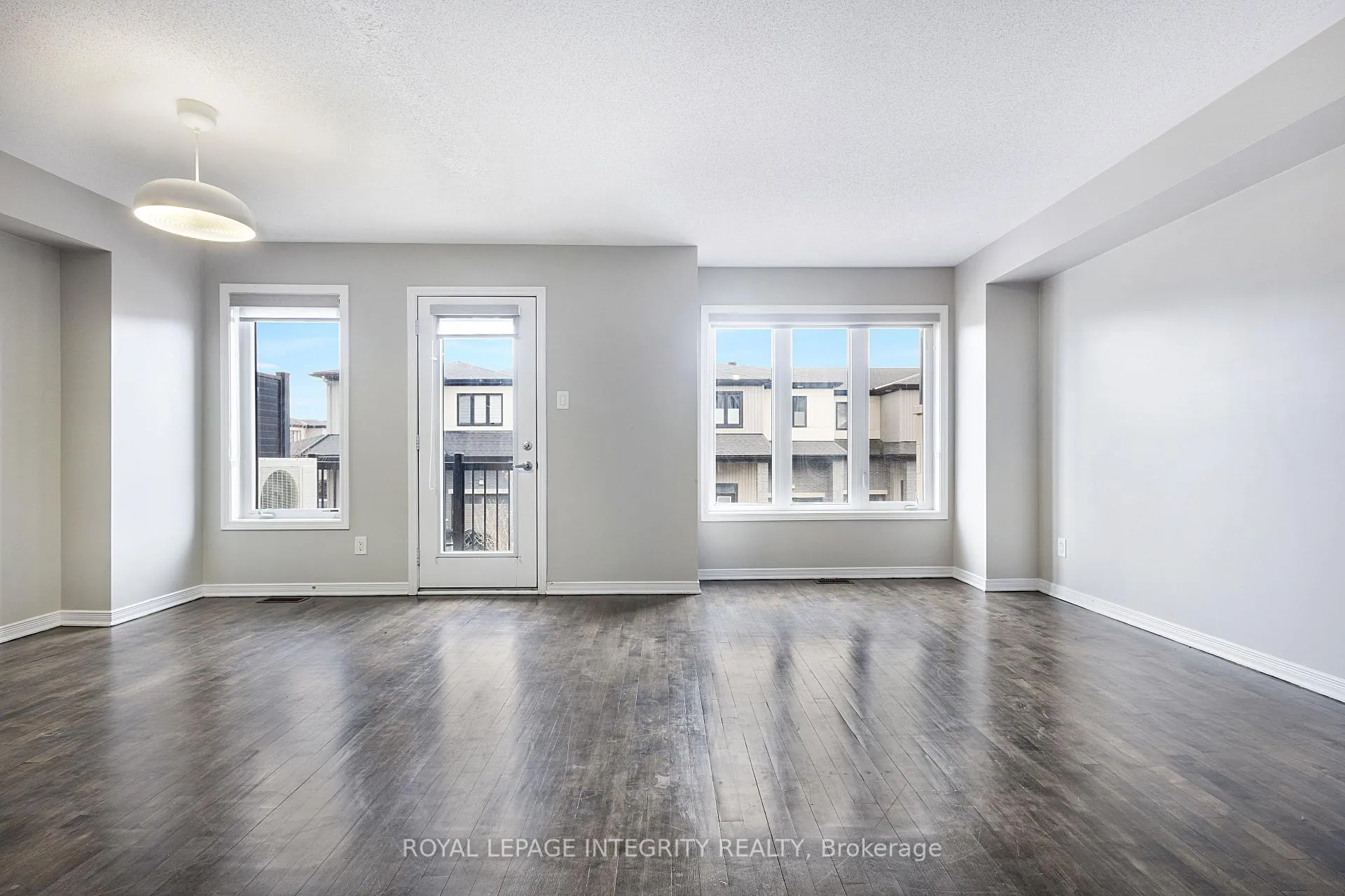 Photo 5 of 863 Element Place, Ottawa, Kanata - Emerald Meadows/Trailwest — HOMEH