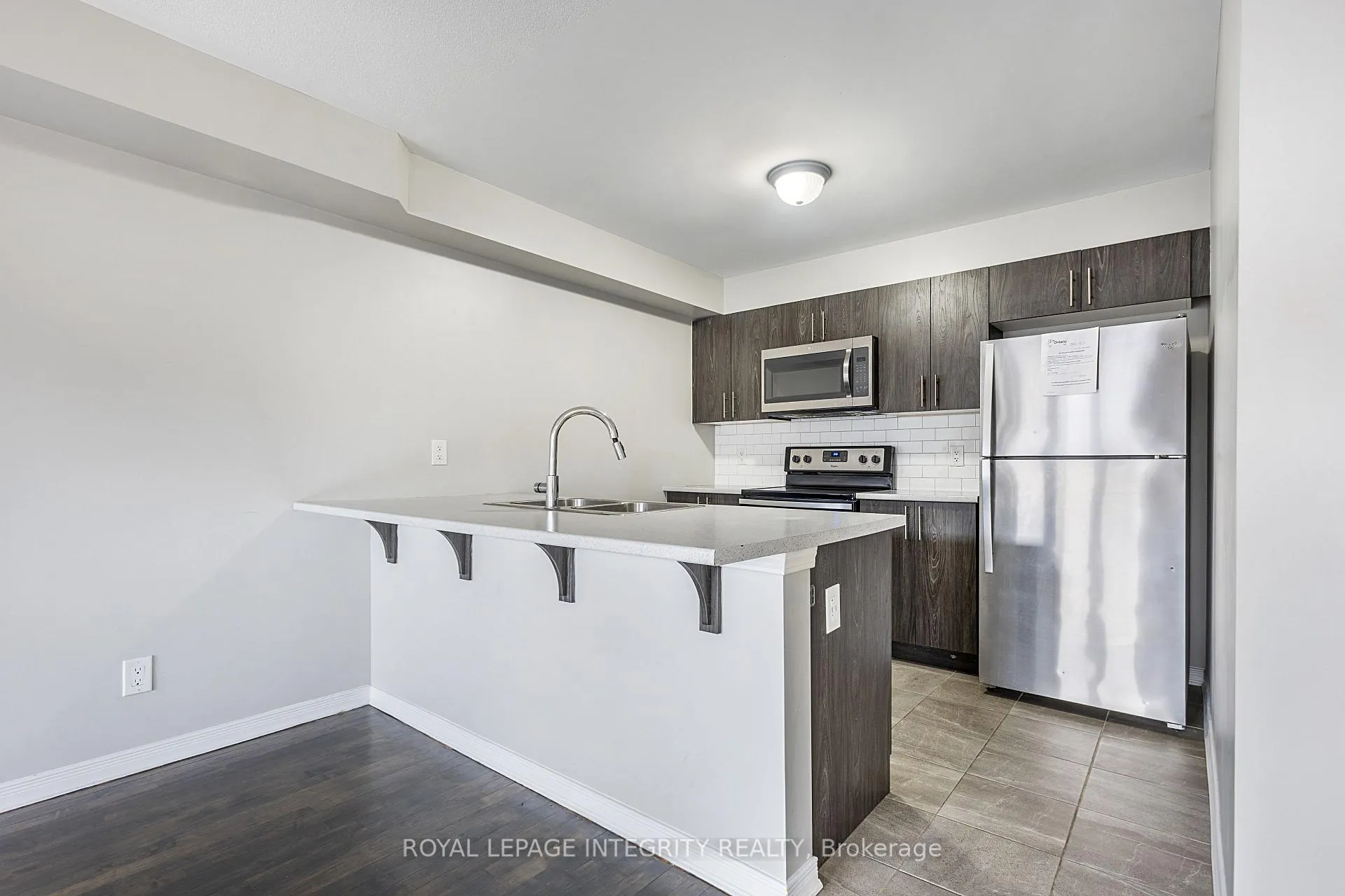 Photo 10 of 863 Element Place, Ottawa, Kanata - Emerald Meadows/Trailwest — HOMEH