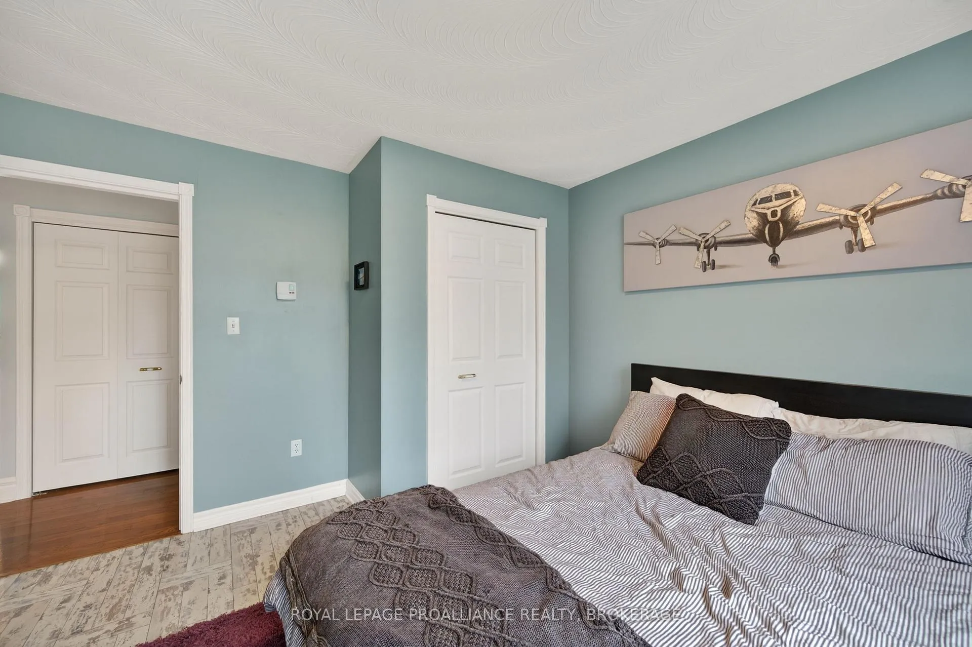 Photo 18 of 727 Aylmer Crescent, Kingston, South of Taylor-Kidd Blvd — HOMEH