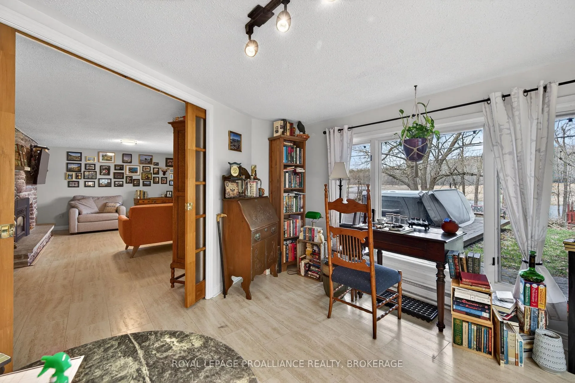 Photo 26 of 727 Aylmer Crescent, Kingston, South of Taylor-Kidd Blvd — HOMEH