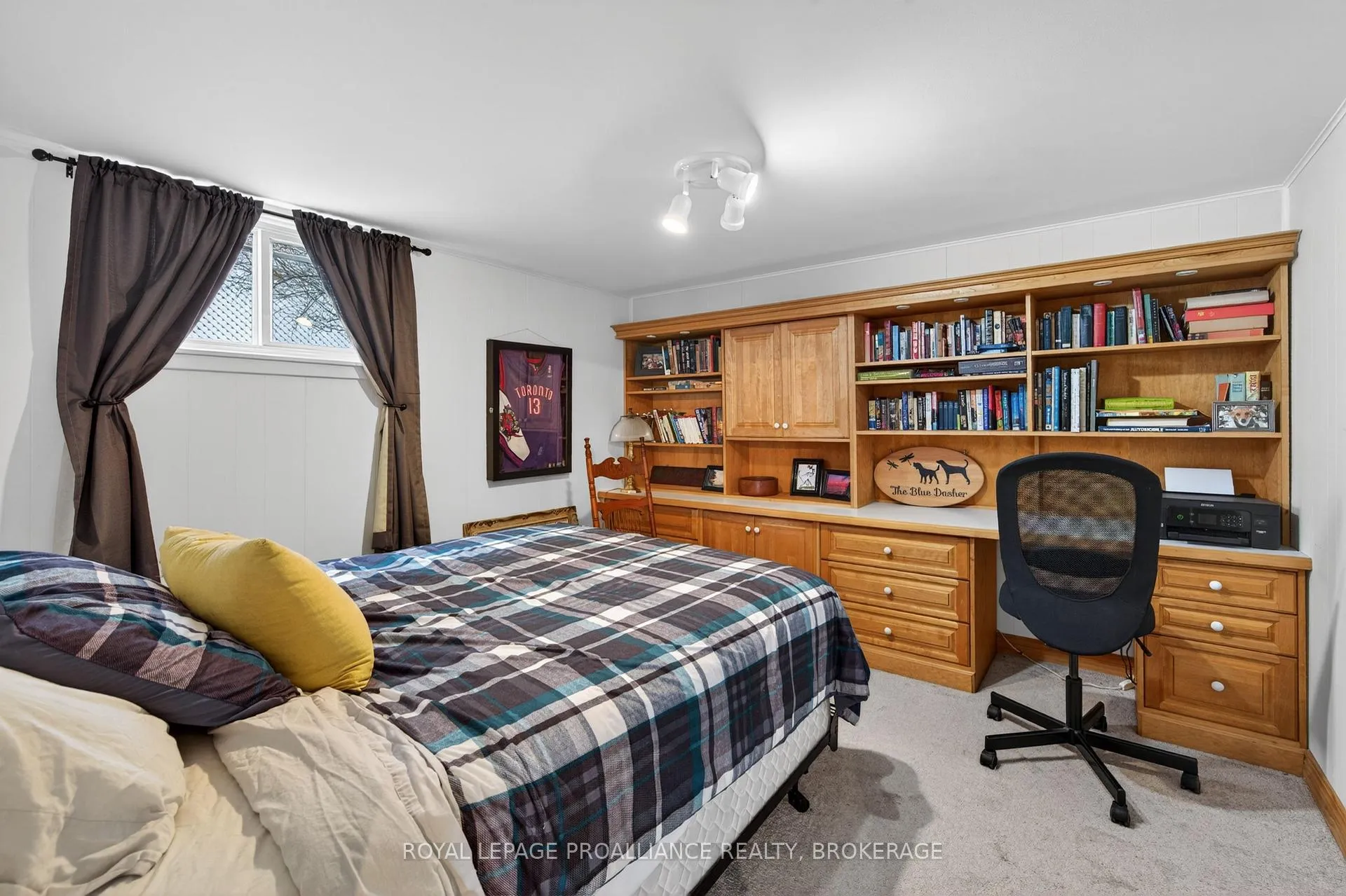 Photo 27 of 727 Aylmer Crescent, Kingston, South of Taylor-Kidd Blvd — HOMEH