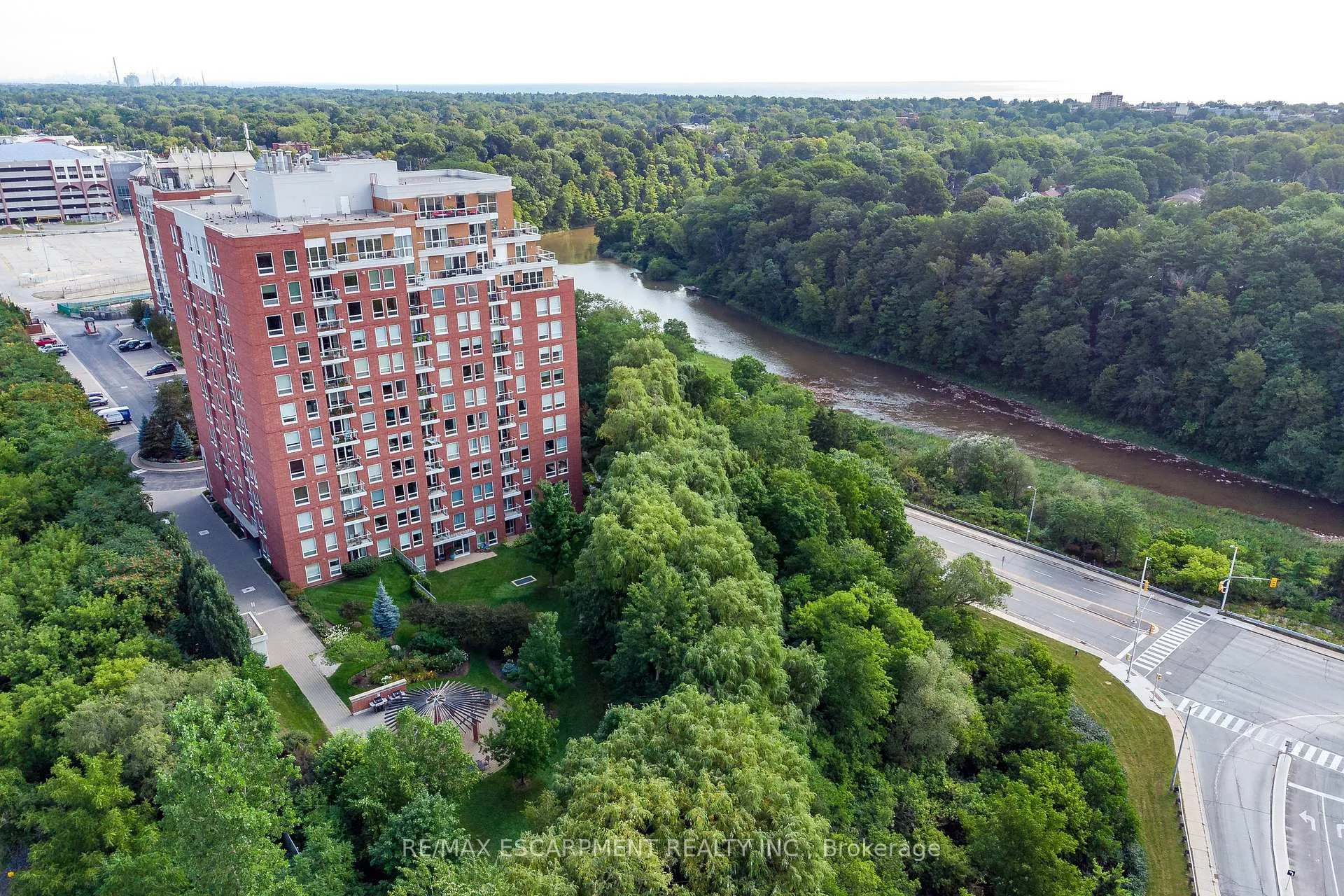 Photo 2 of Unit 507, 40 Old Mill Road, Oakville, Old Oakville — HOMEH