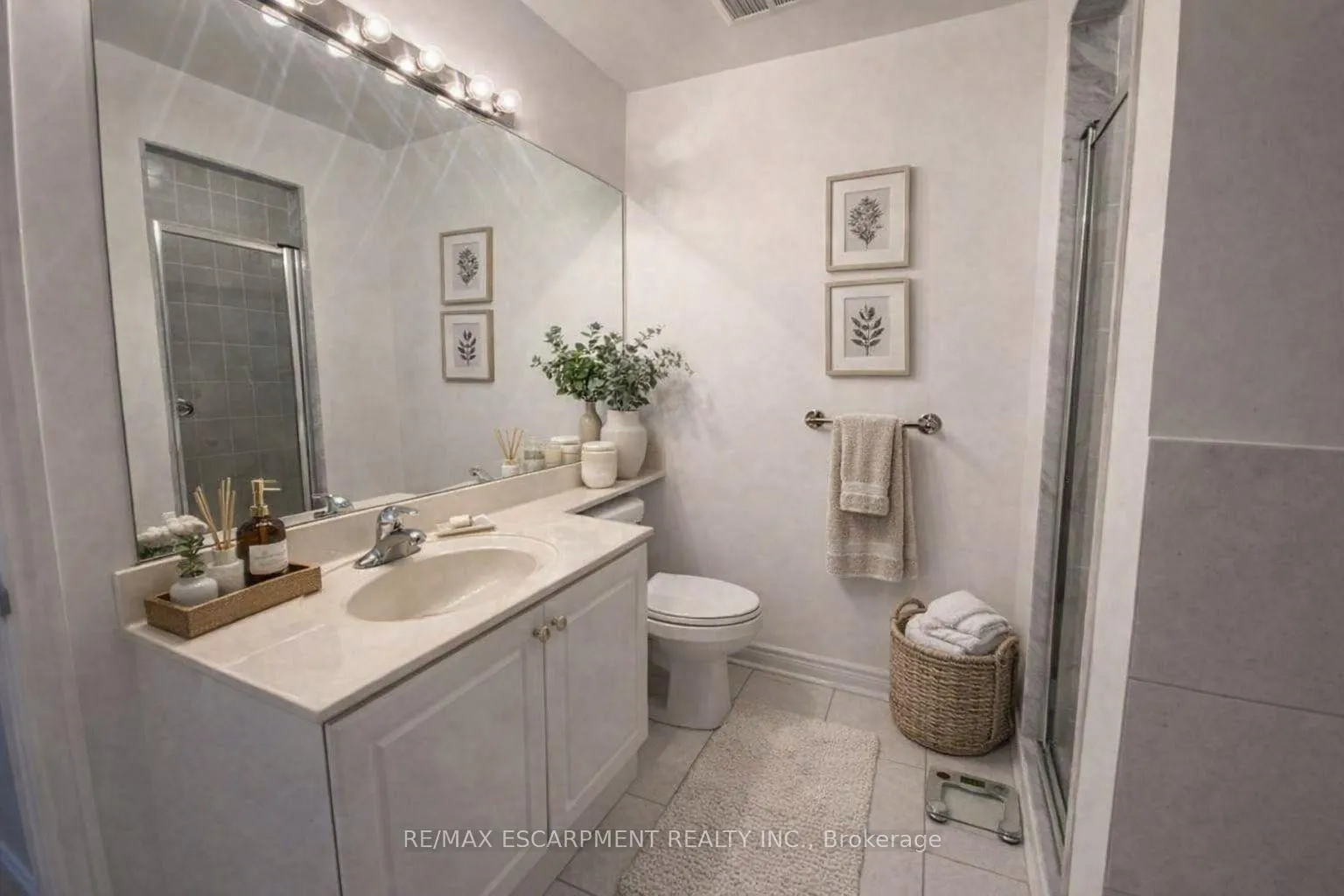 Photo 8 of Unit 507, 40 Old Mill Road, Oakville, Old Oakville — HOMEH