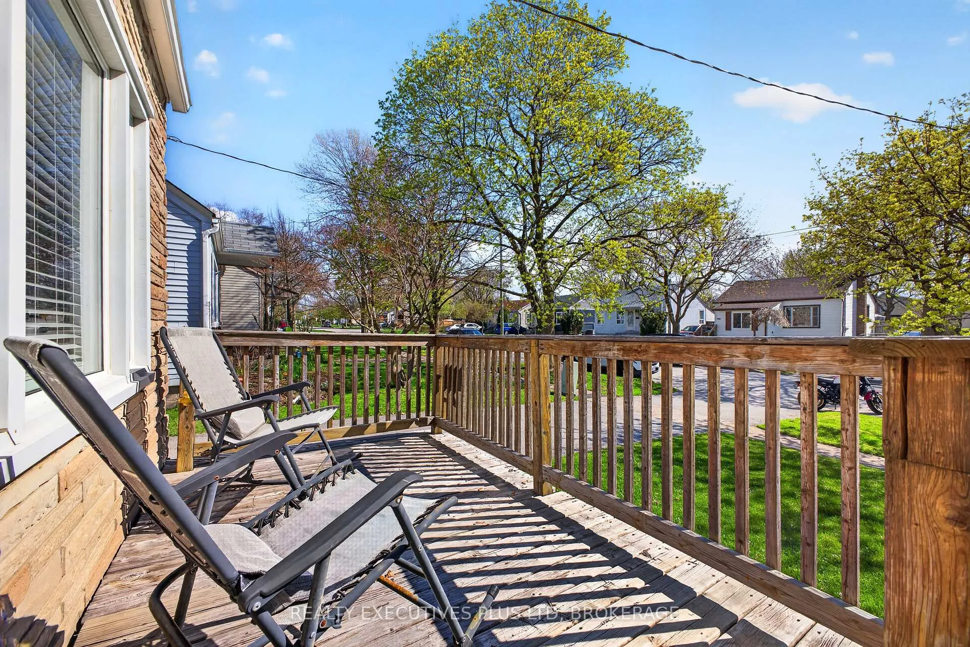Photo 3 of 46 Doncaster Boulevard, St. Catharines, Fairview — HOMEH